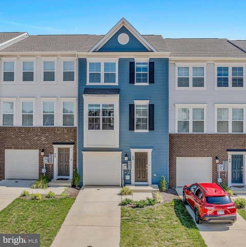 Townhouse For Sale - 52 Telluride Way Way<br/> CHARLES TOWN, WV 25414
