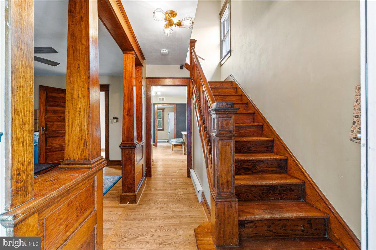 11 E H STREET