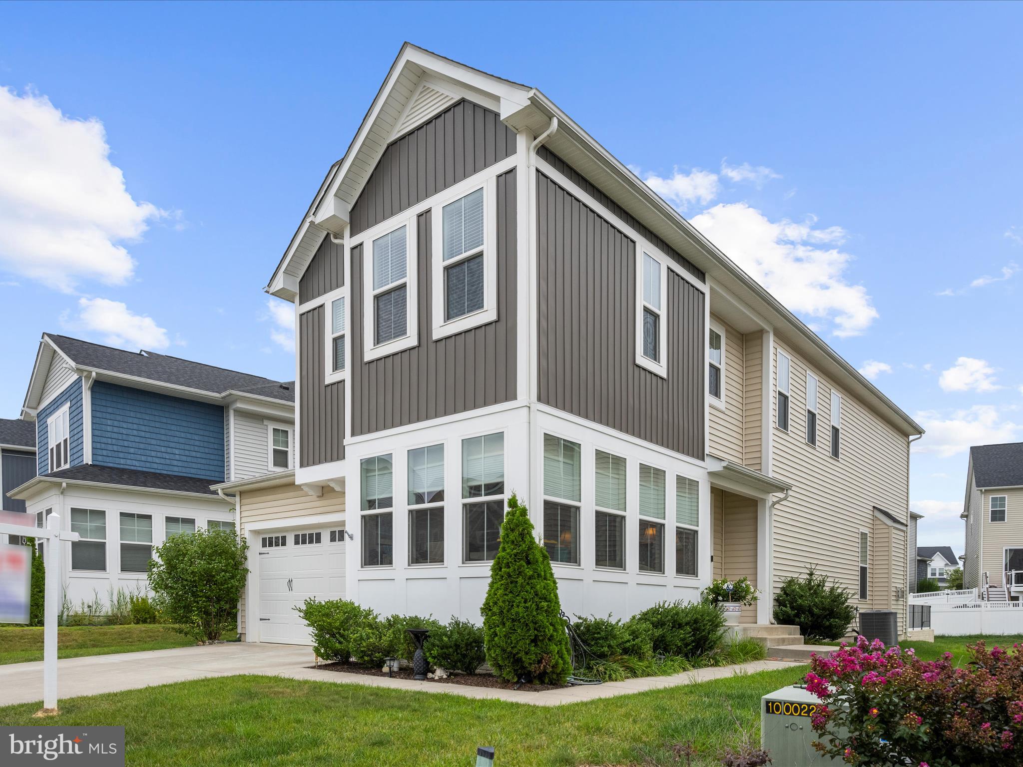 TWO RIVERS - Residential