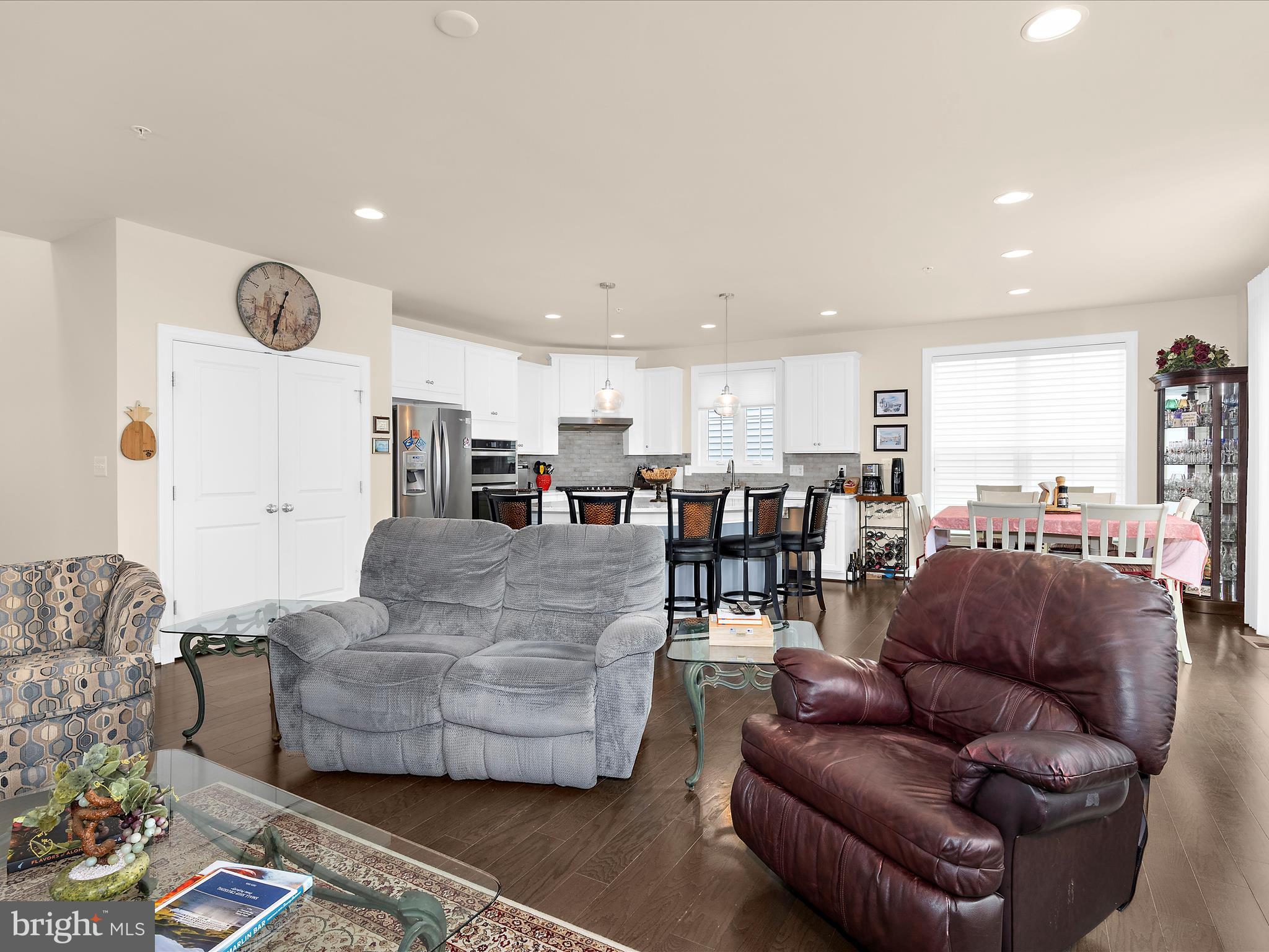 TWO RIVERS - Residential