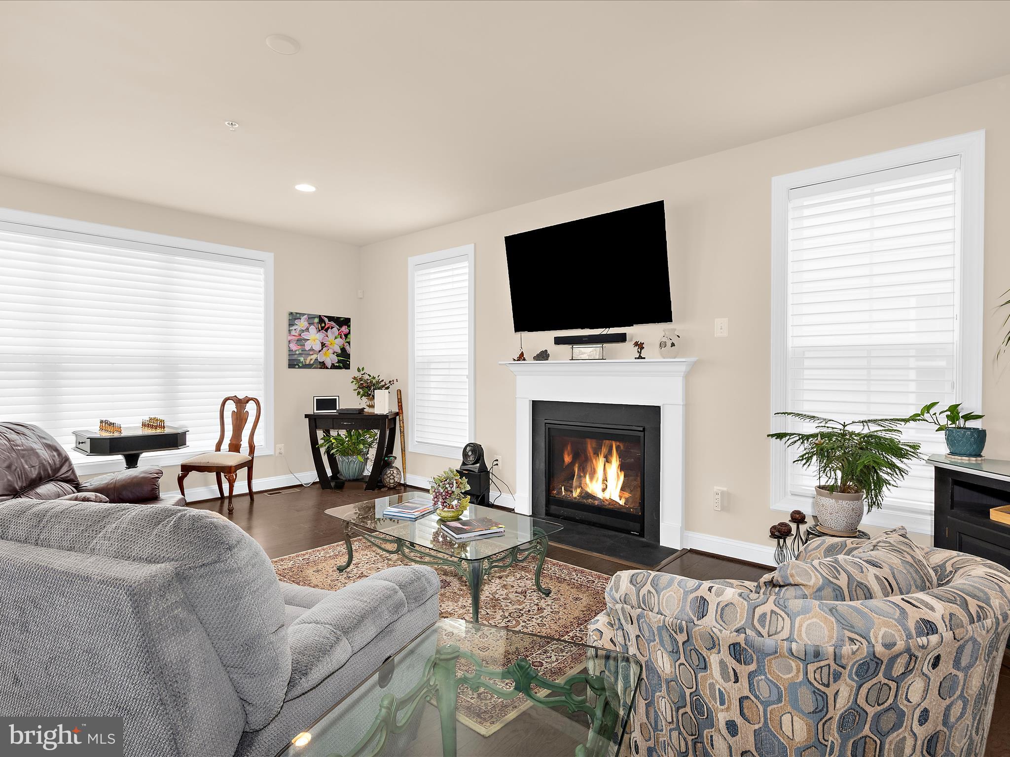 TWO RIVERS - Residential