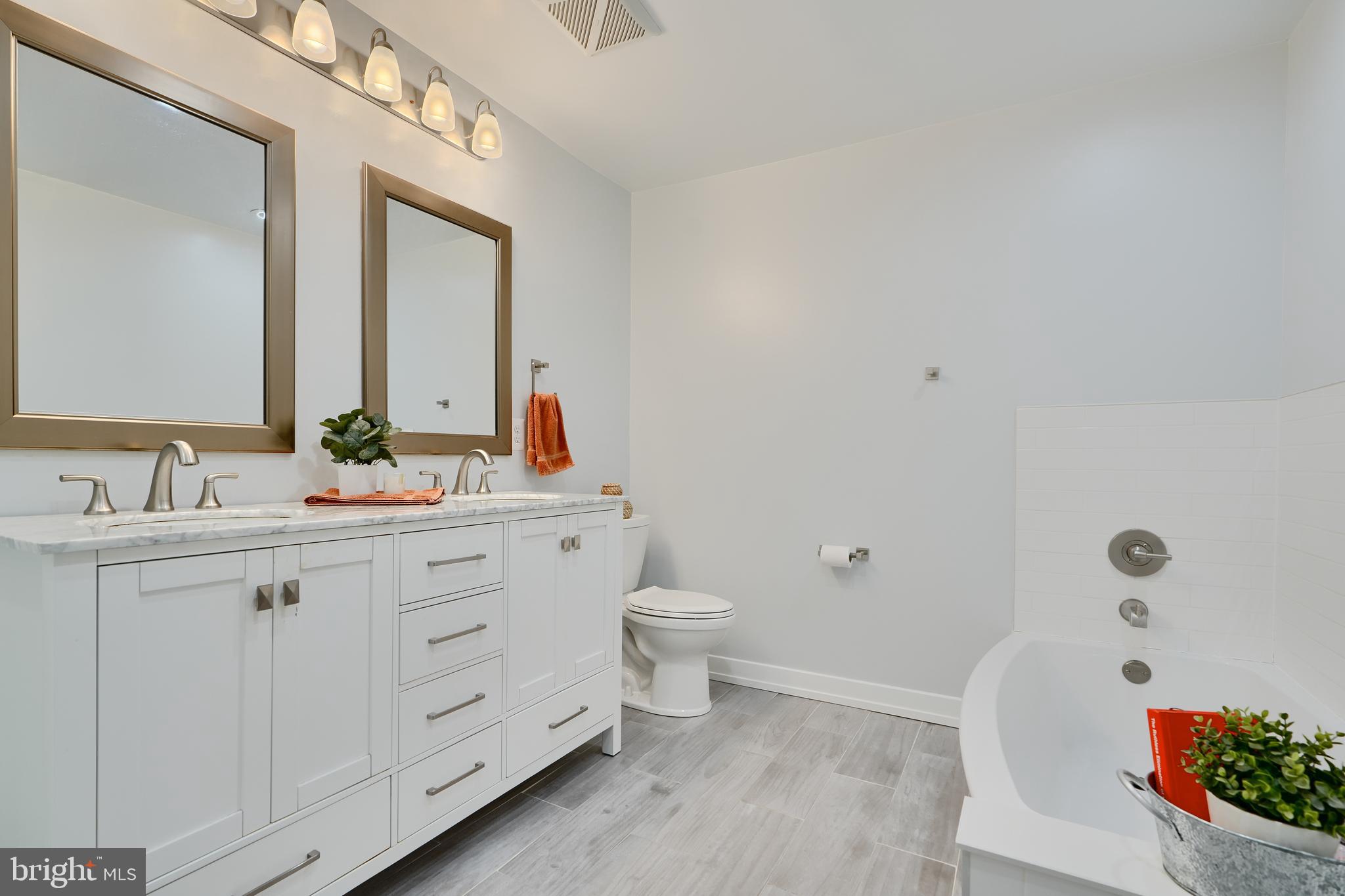 MARBLE HILL - Residential