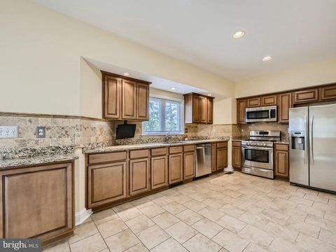 Homes For Rent - 3201 E Joppa Road Rd<br/> PARKVILLE, MD 21234