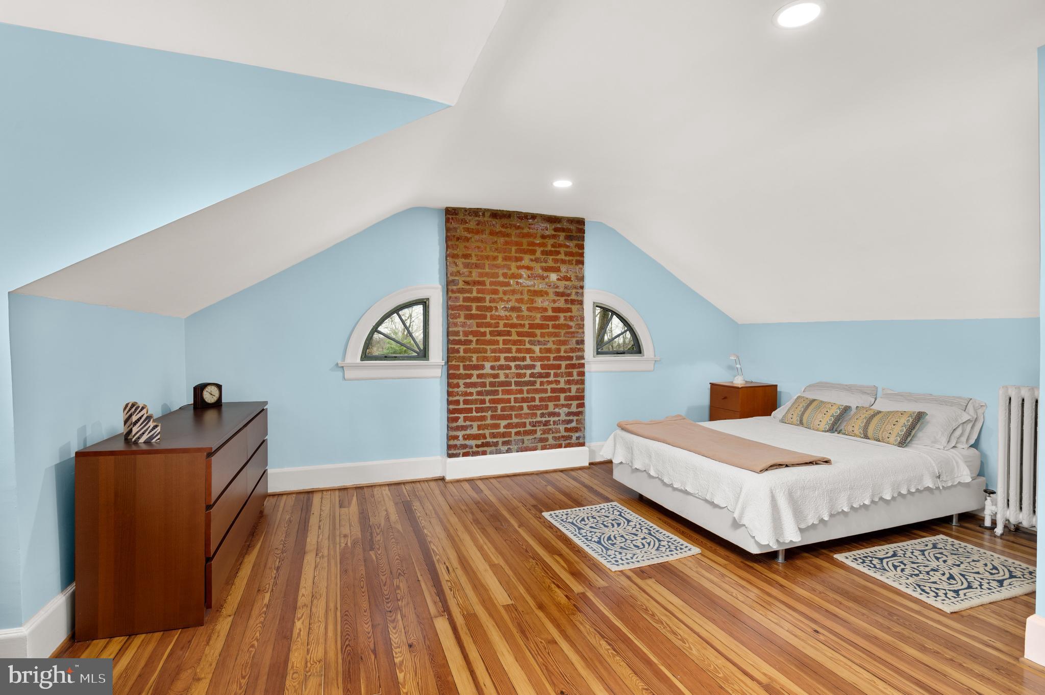 CHEVY CHASE - Residential