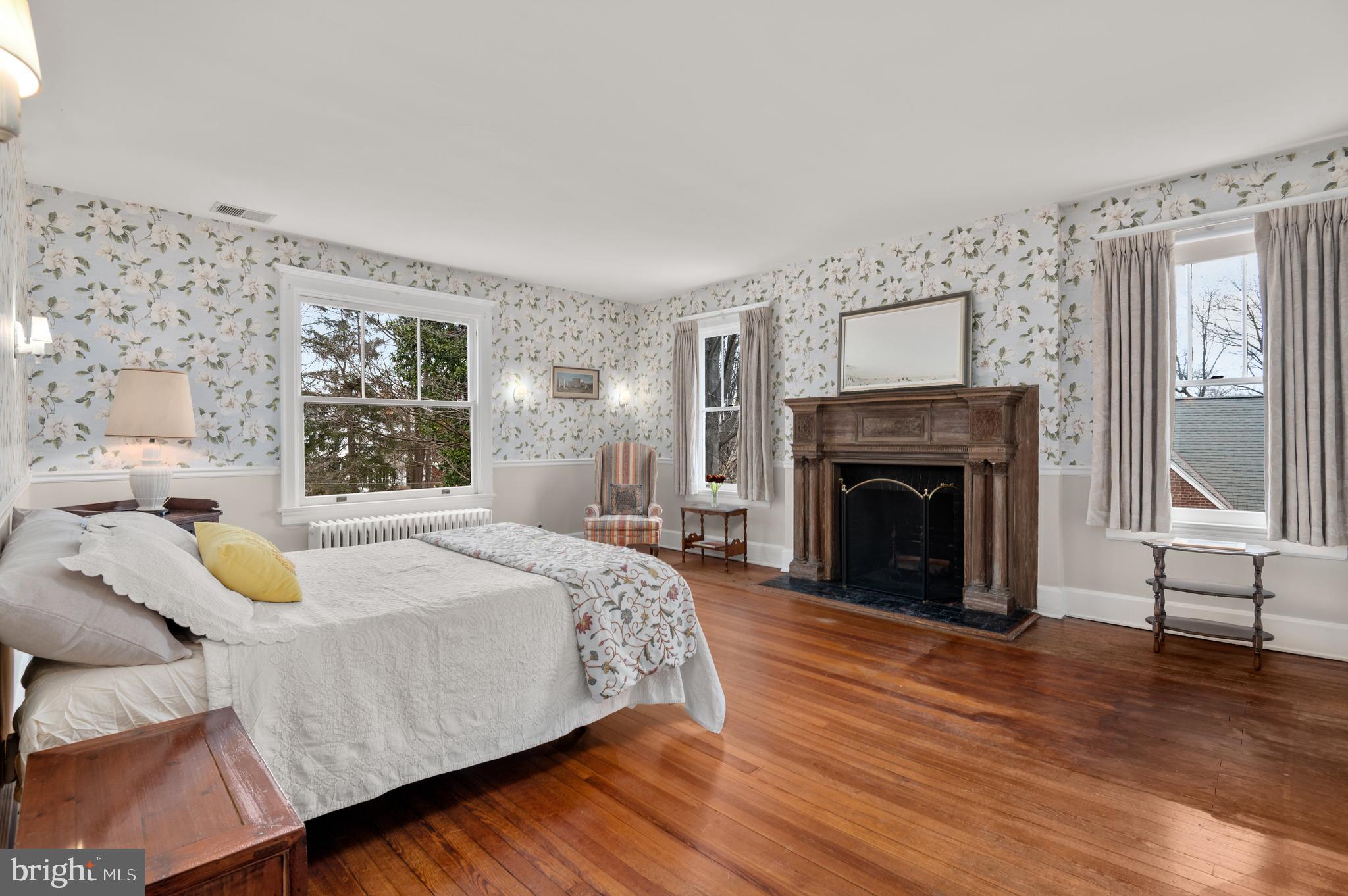 CHEVY CHASE - Residential