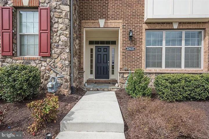 Introducing a beautifully maintained 4-level luxury townhouse offering approximately 3,000 sq. ft. of refined living space. This elegant residence boasts 4 bedrooms, 3.5 bathrooms, and stylish modern upgrades throughout, nestled in the sought-after Moorefield Station neighborhood. With its generous layout, sophisticated finishes, and unbeatable location just minutes from the Ashburn Metro Station, this home seamlessly combines luxury, comfort, and convenience—making it the perfect rental for easy and efficient commutes.
