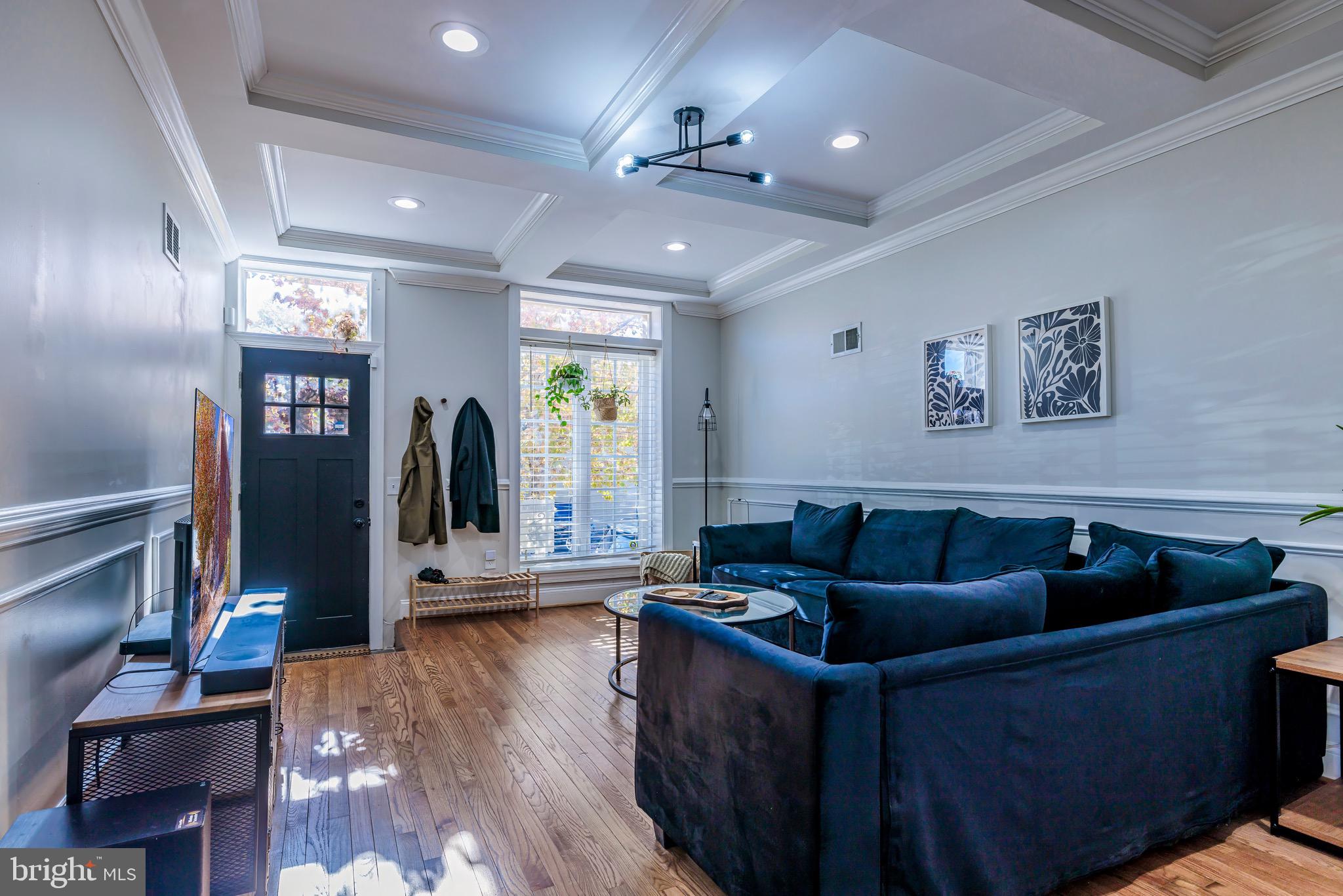BALTIMORE HIGHLANDS - Residential Lease