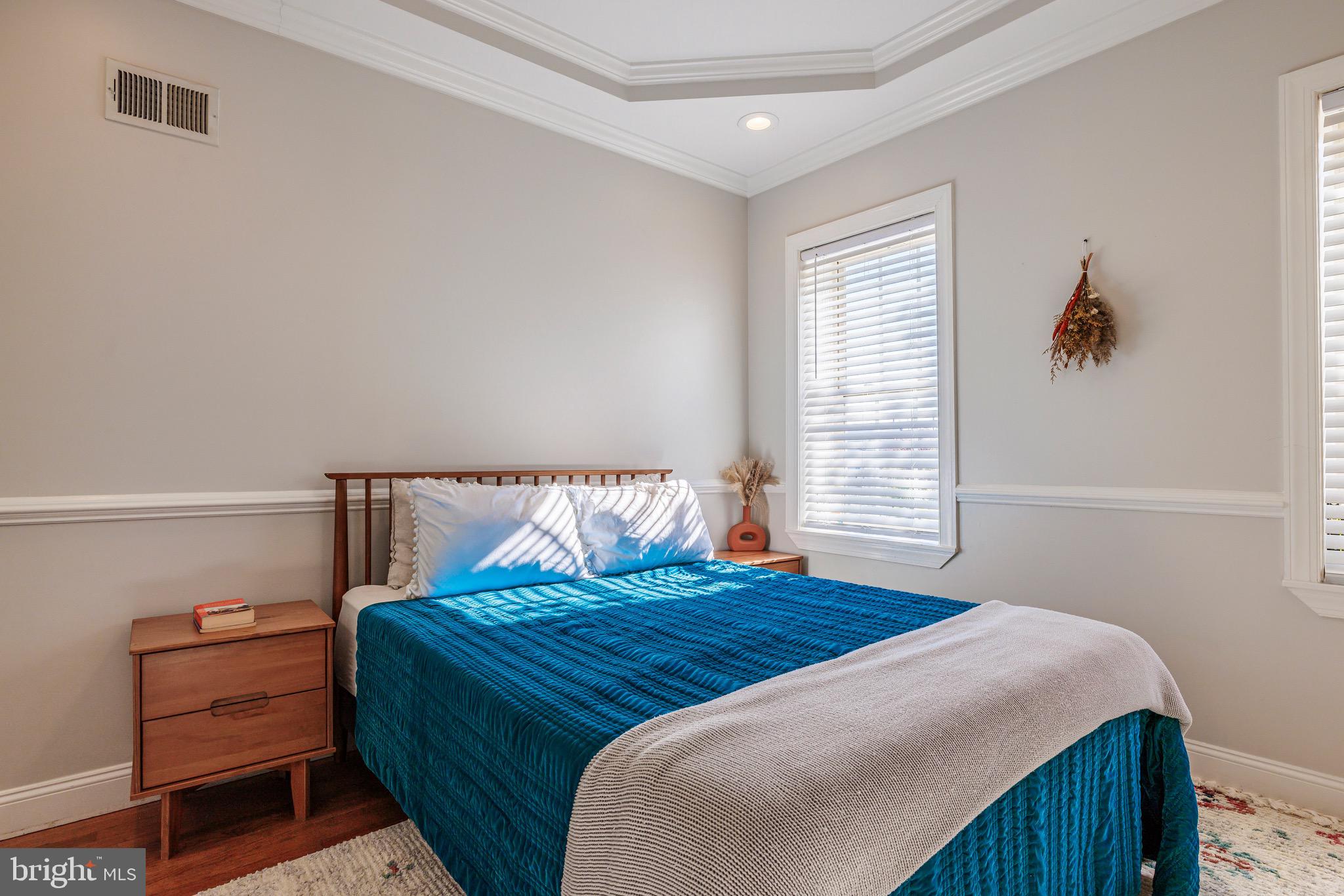 BALTIMORE HIGHLANDS - Residential Lease