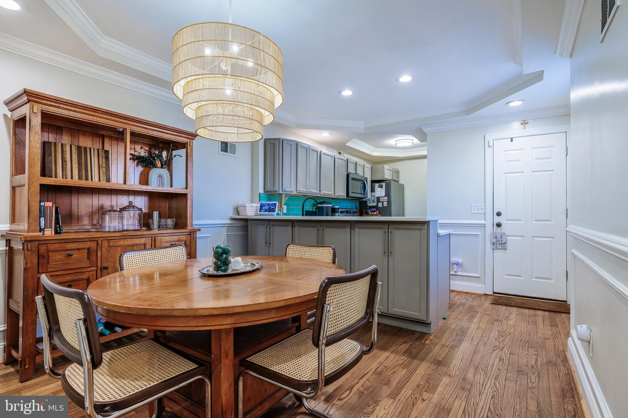 BALTIMORE HIGHLANDS - Residential Lease