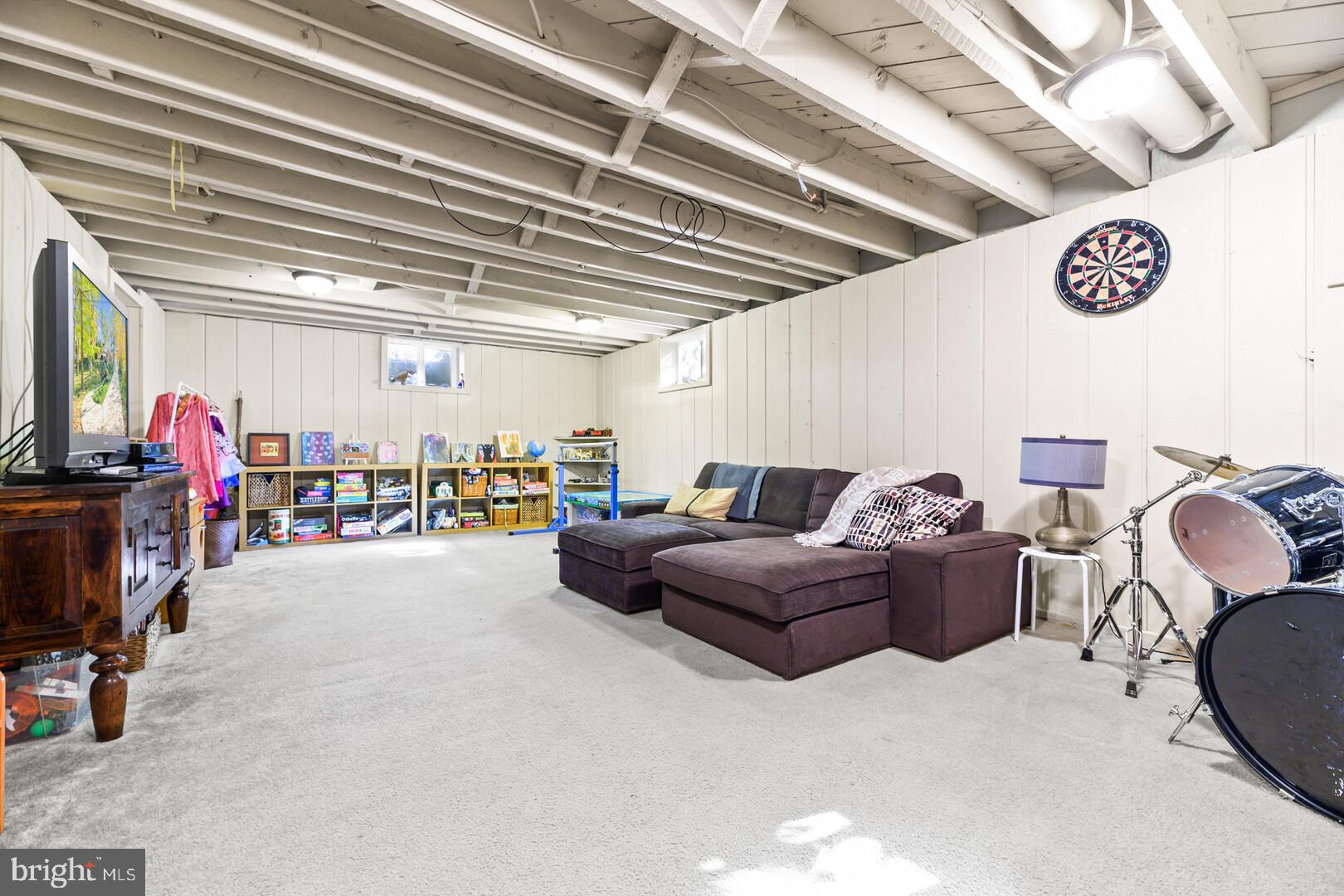 WILTON WOODS - Residential Lease