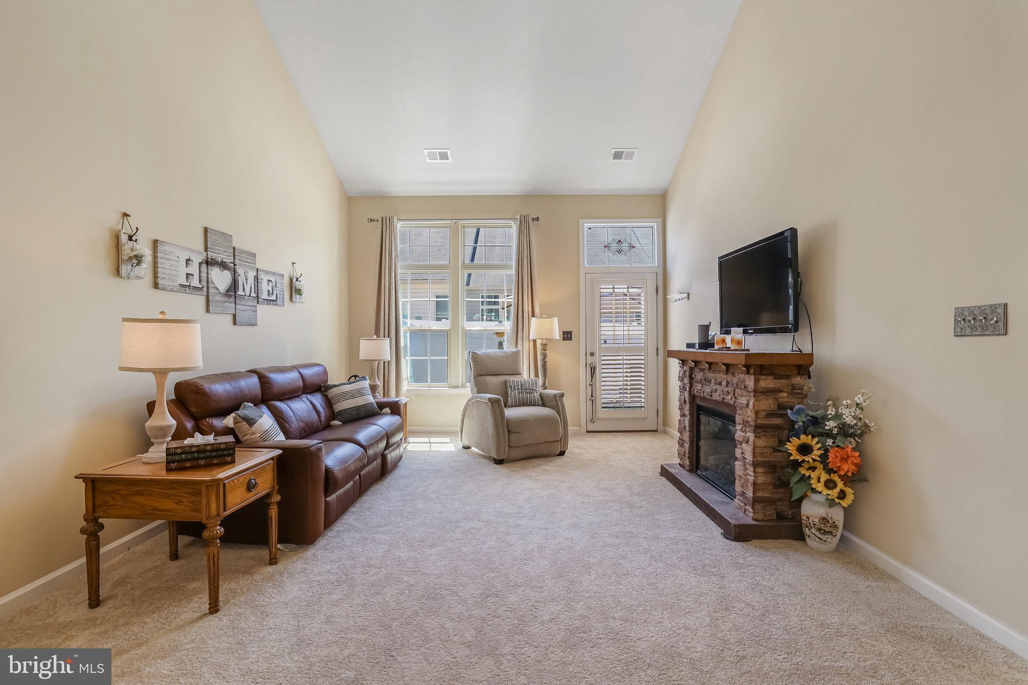 WEST RIDGE - Residential