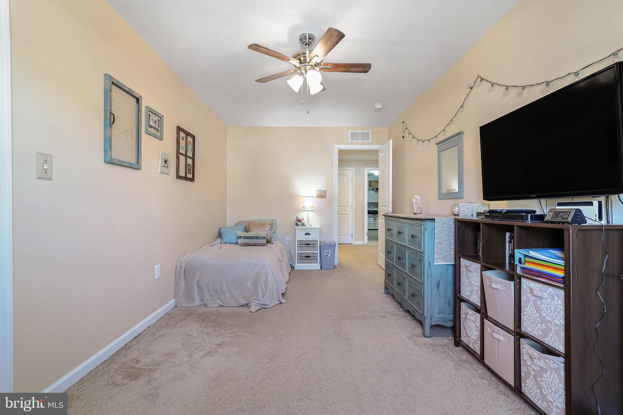 WEST RIDGE - Residential