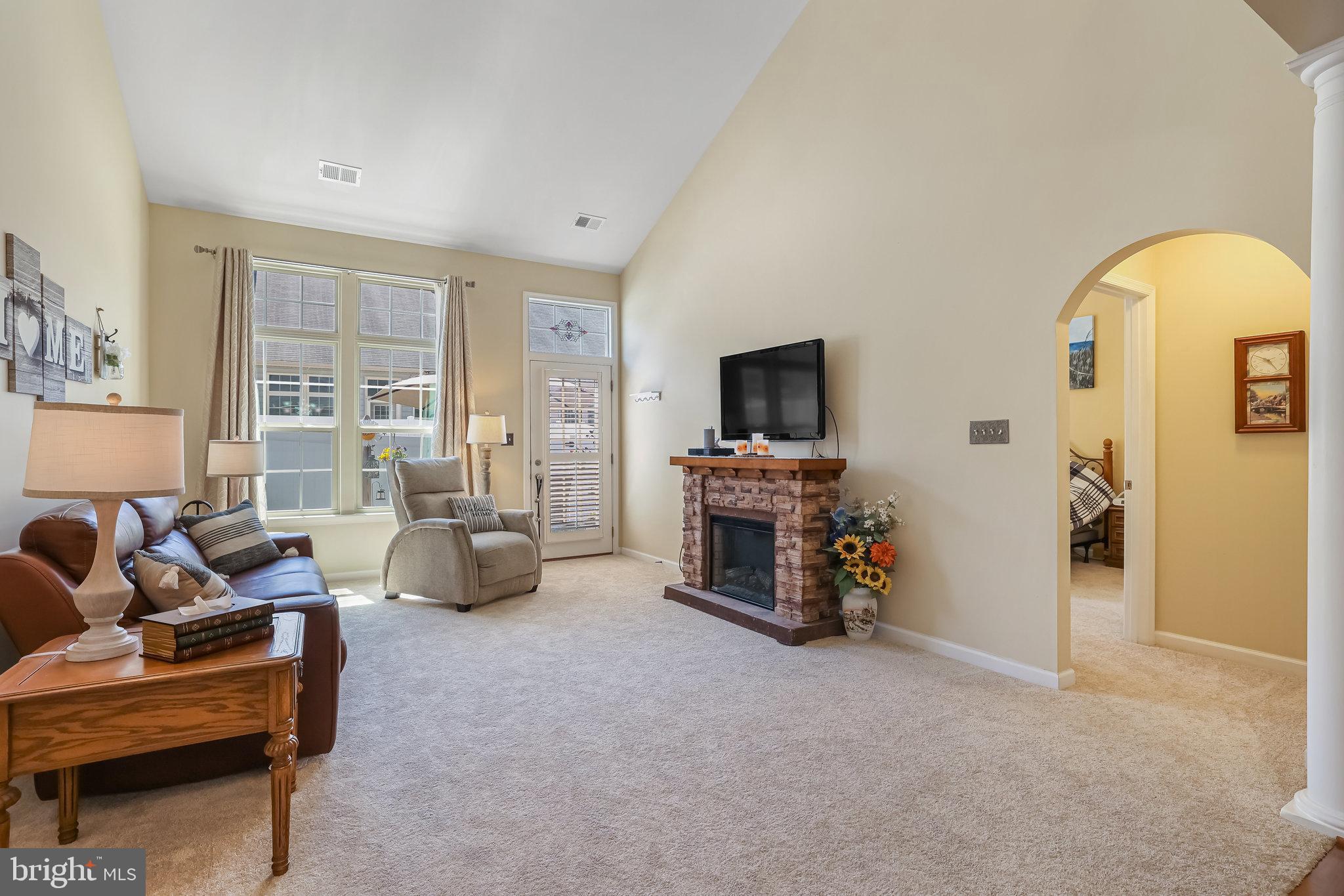 WEST RIDGE - Residential