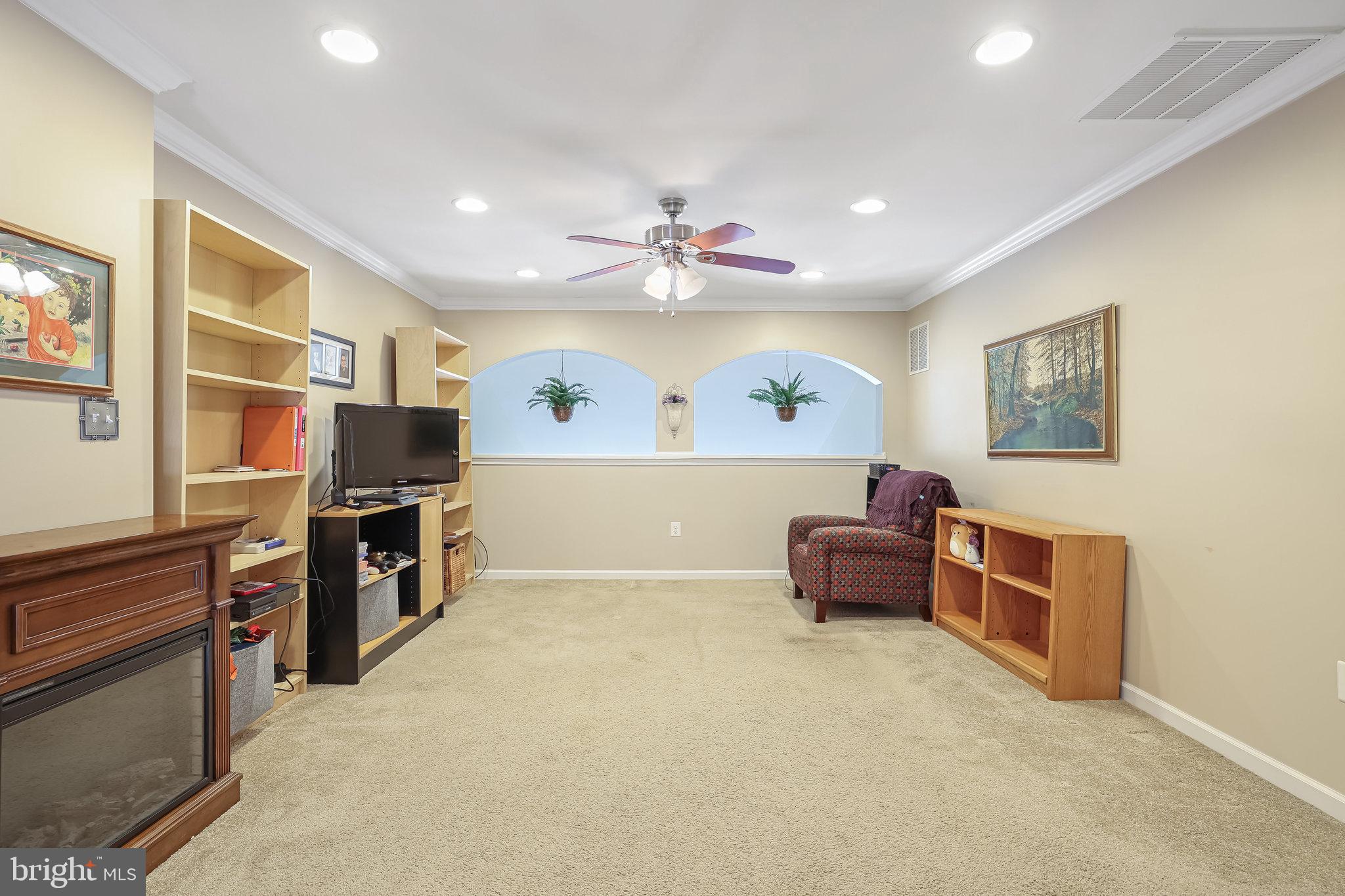 WEST RIDGE - Residential