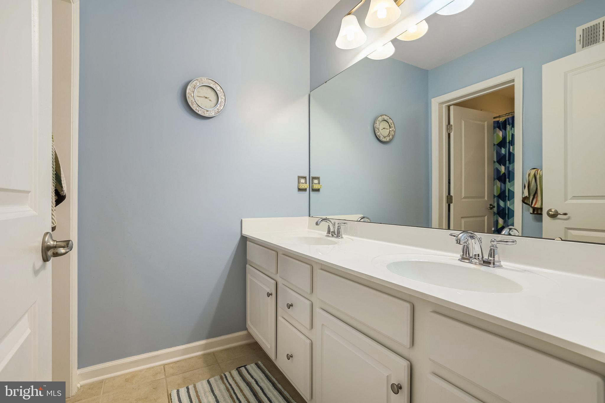 WEST RIDGE - Residential