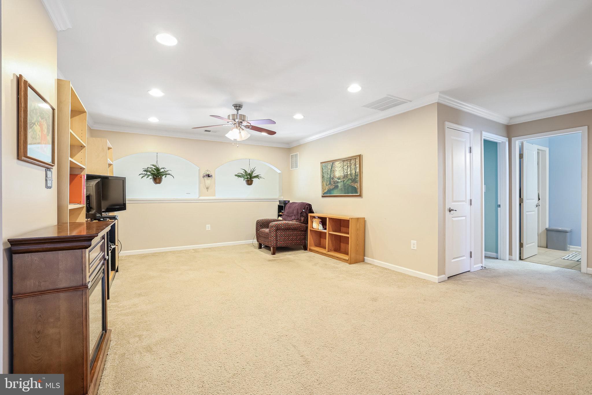 WEST RIDGE - Residential