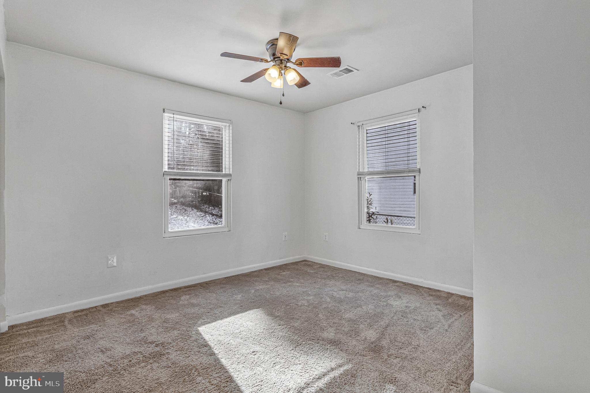 WHITE SANDS - Residential