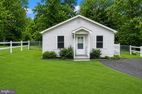 724 Spruce Drive, Lusby, MD 20657 - #: MDCA2024372