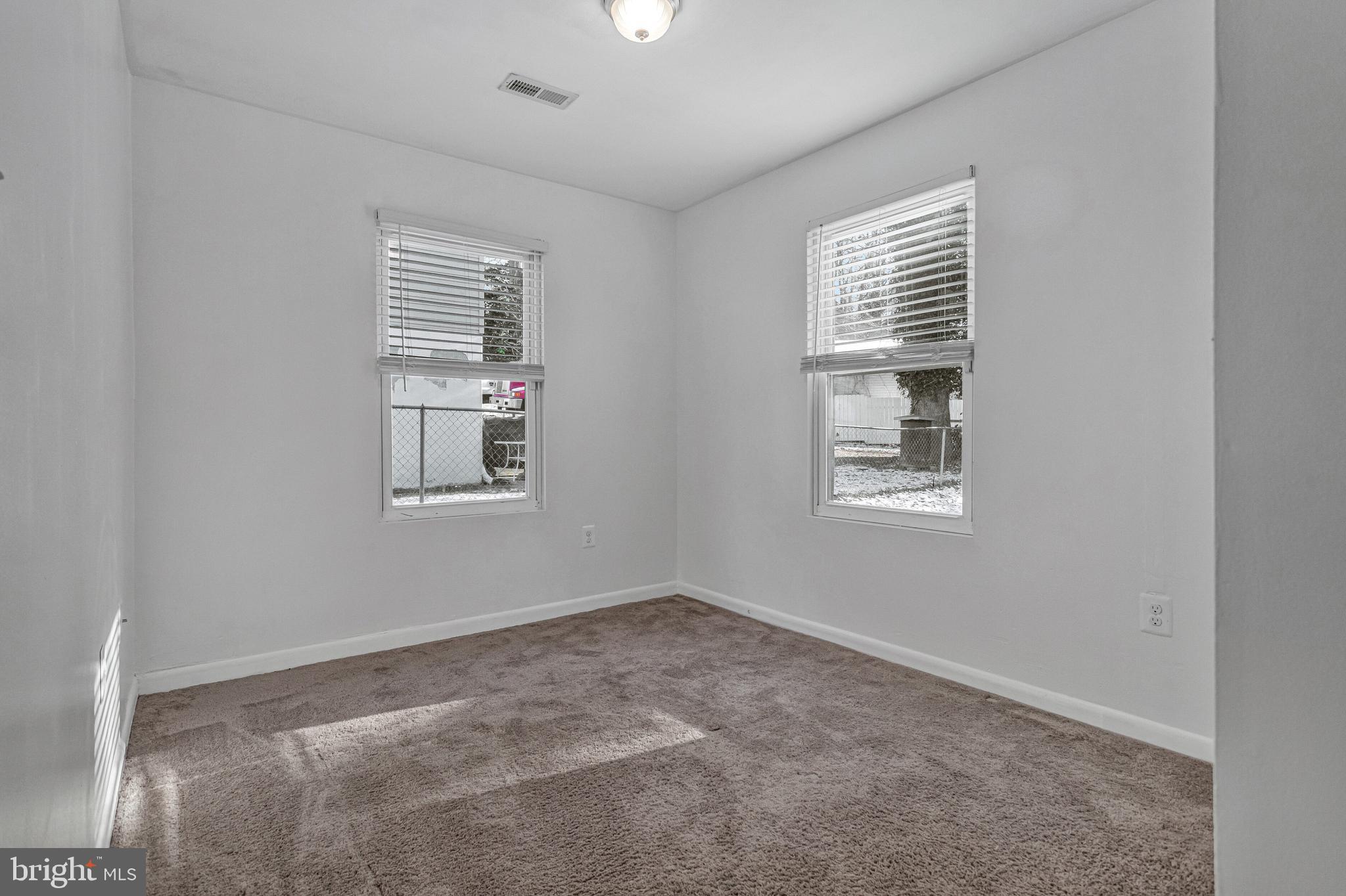 WHITE SANDS - Residential