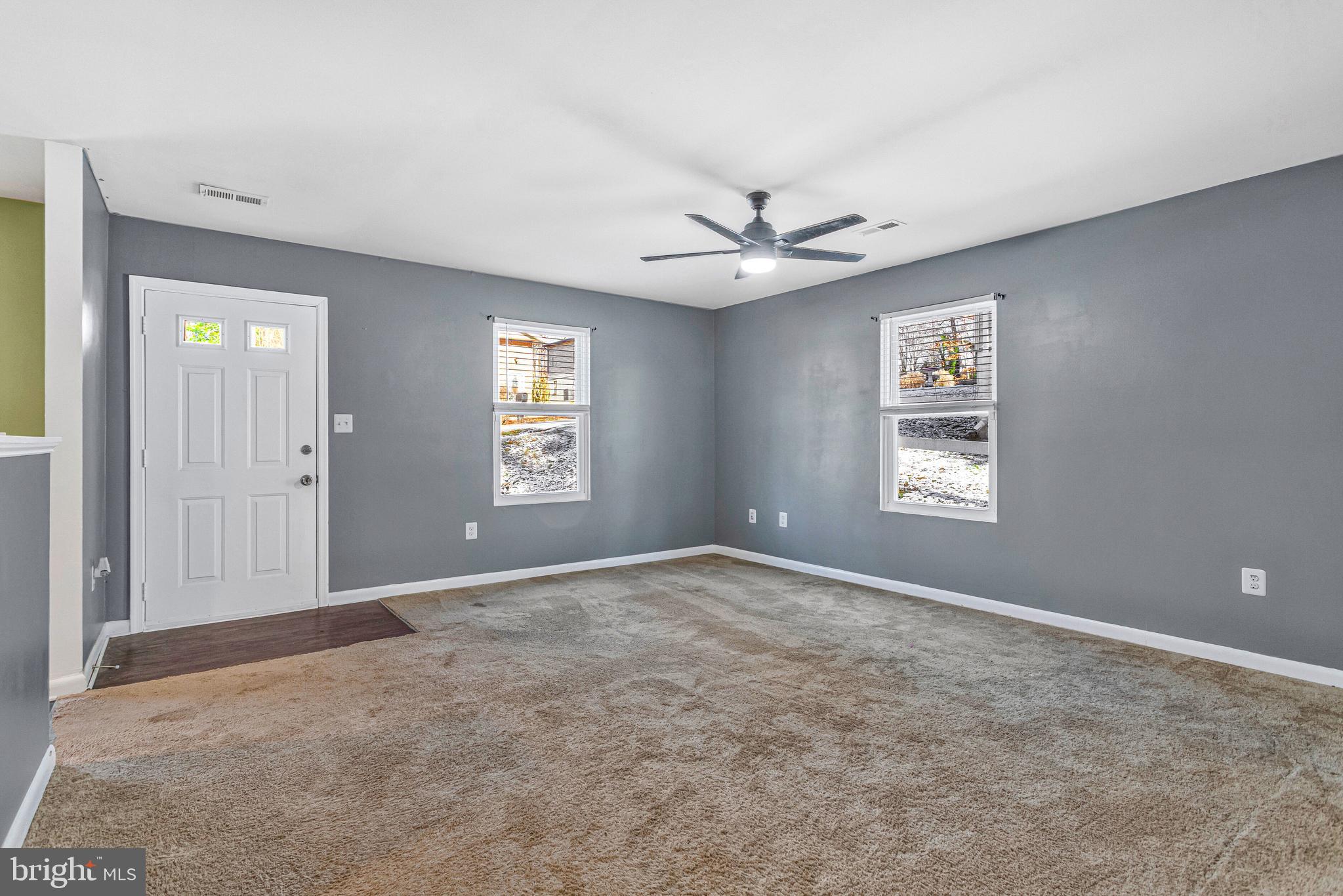 WHITE SANDS - Residential