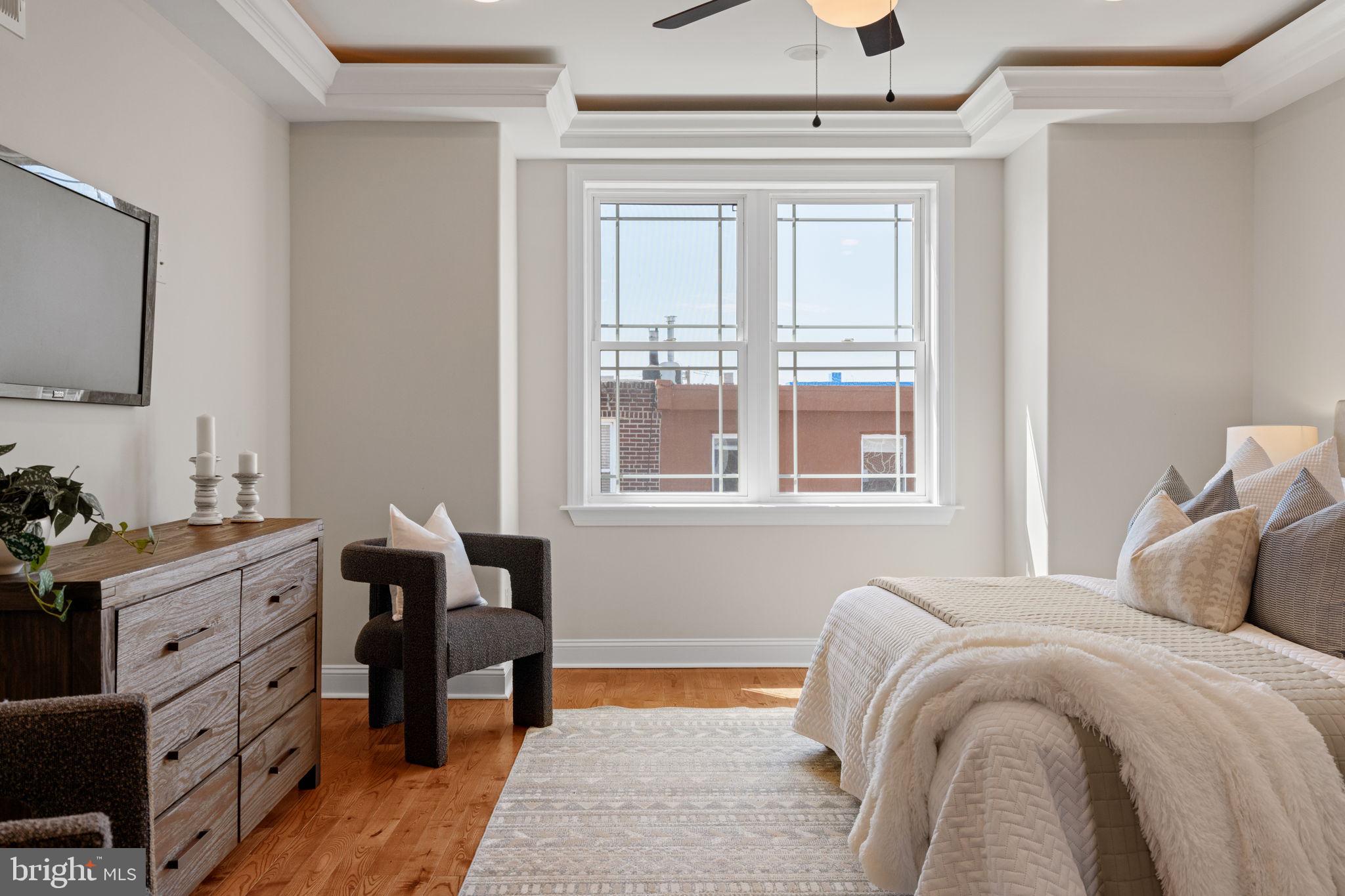 EAST KENSINGTON - Residential