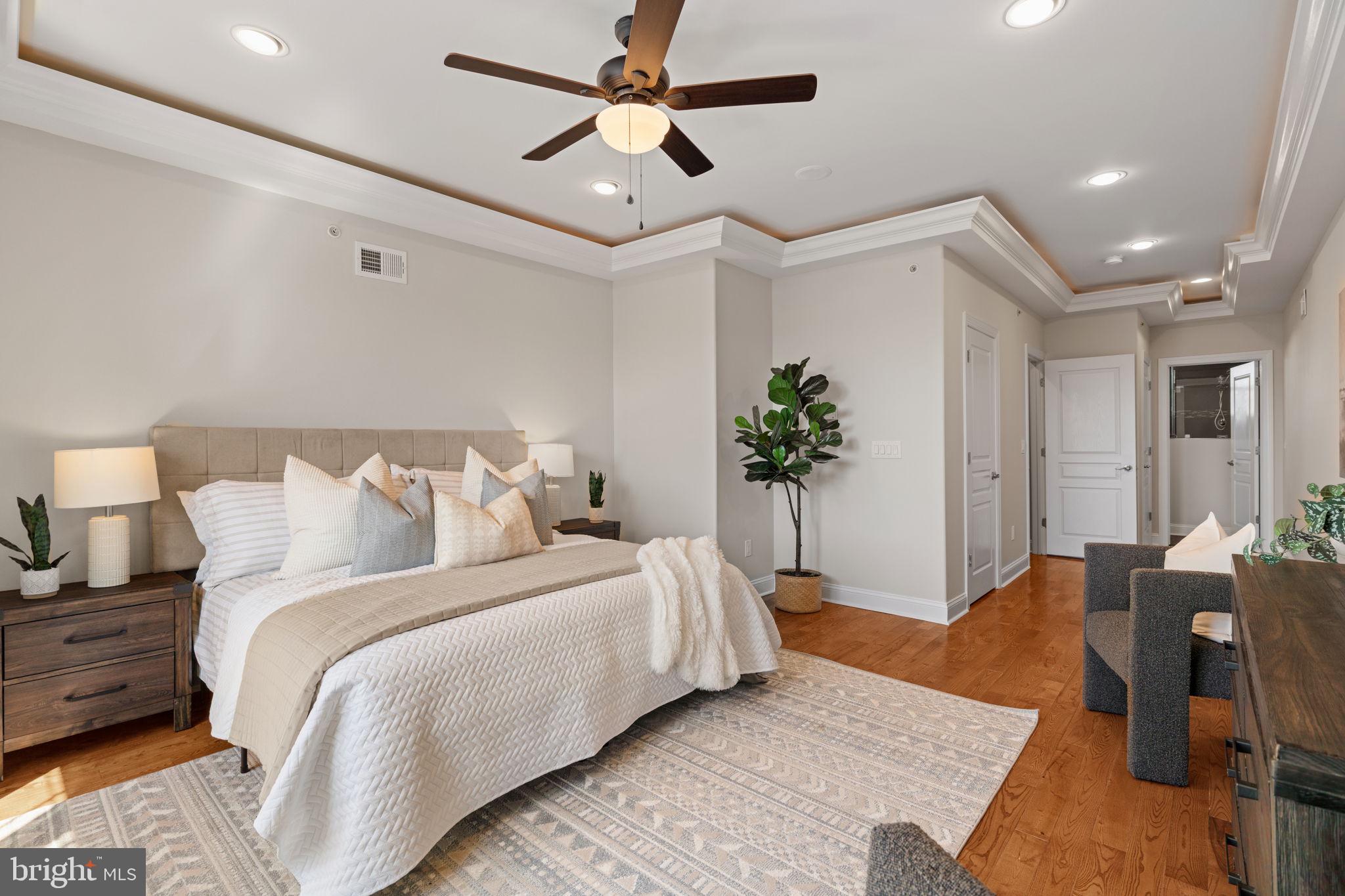 EAST KENSINGTON - Residential