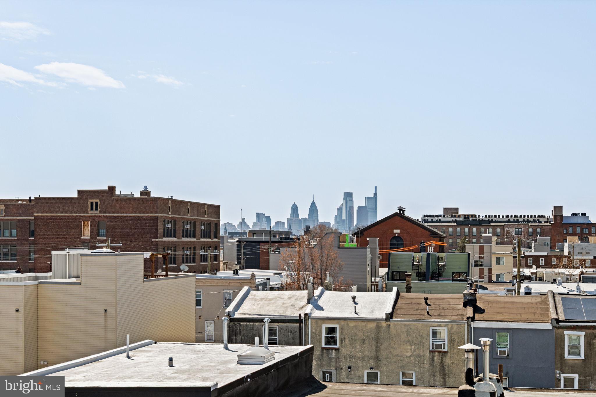 EAST KENSINGTON - Residential