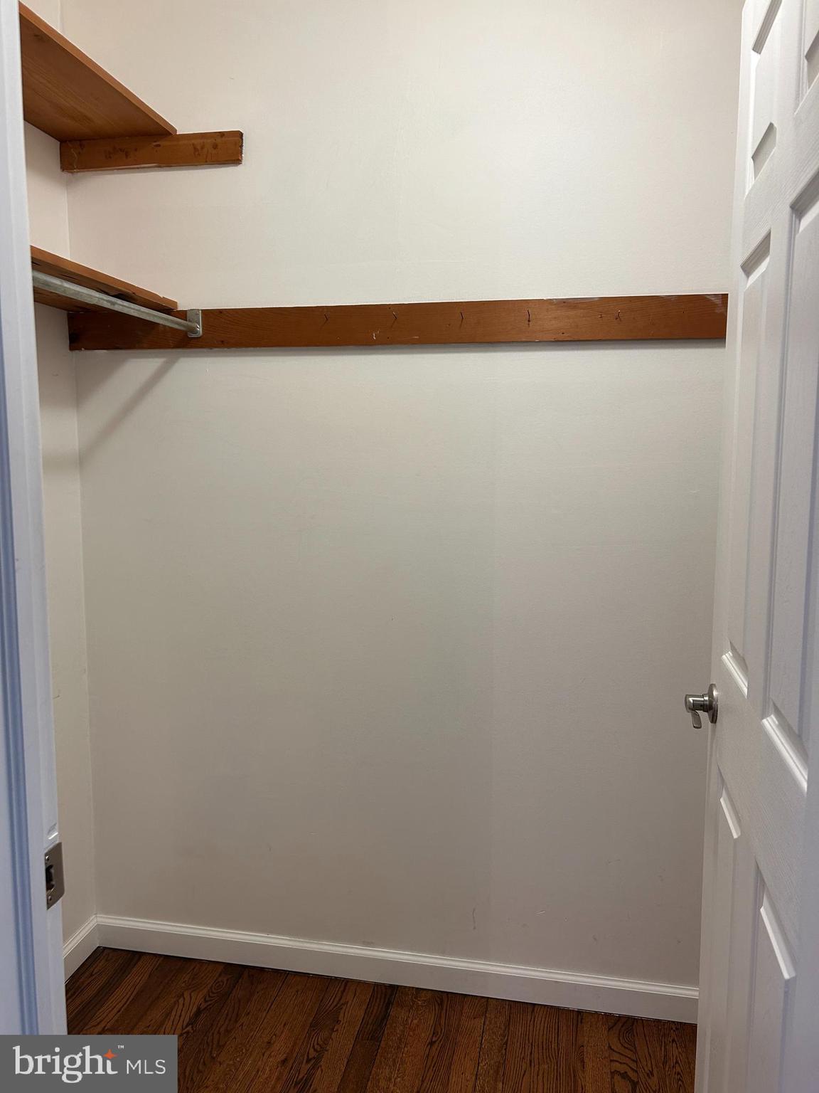 000 - Residential Lease