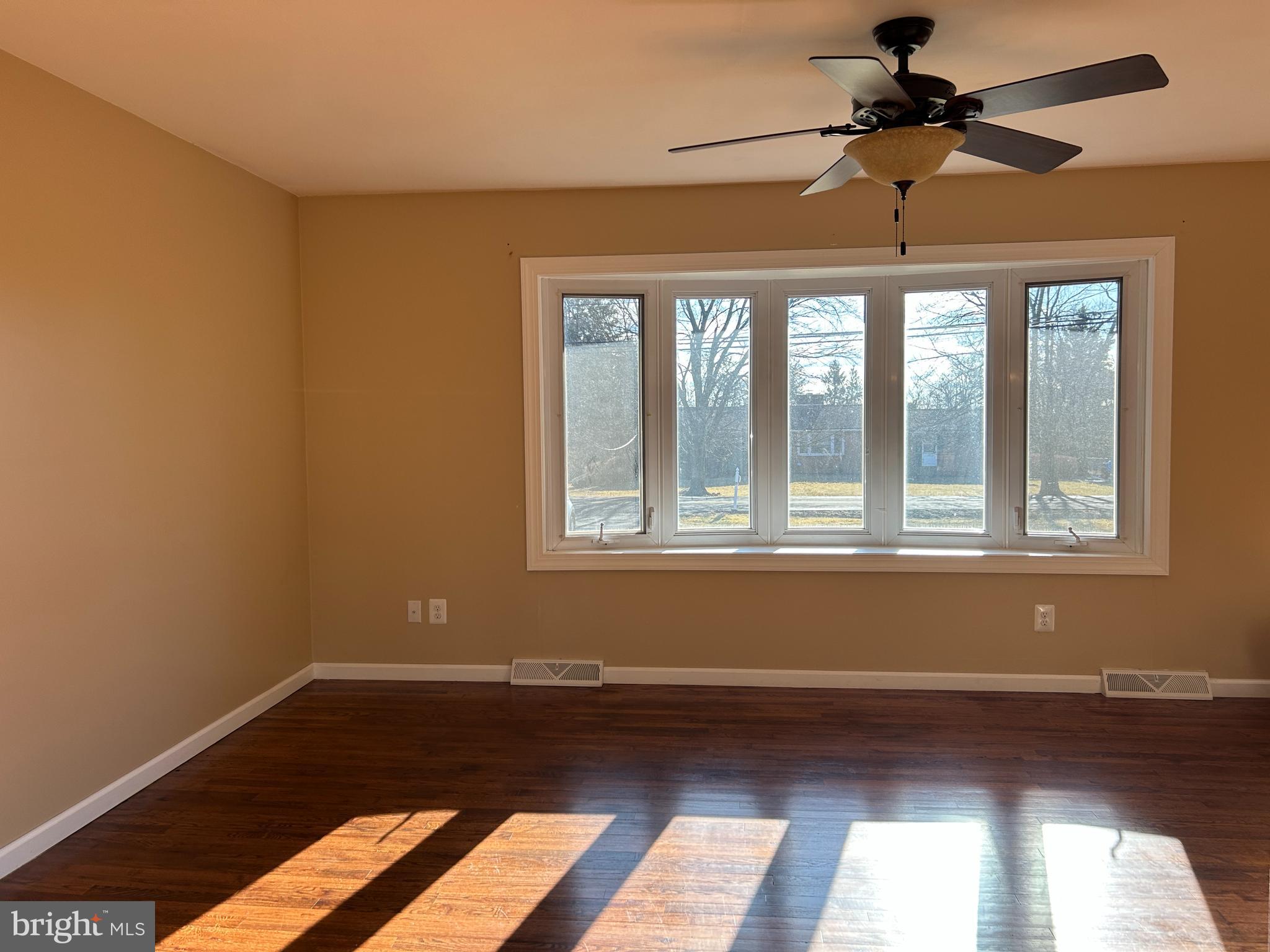 000 - Residential Lease