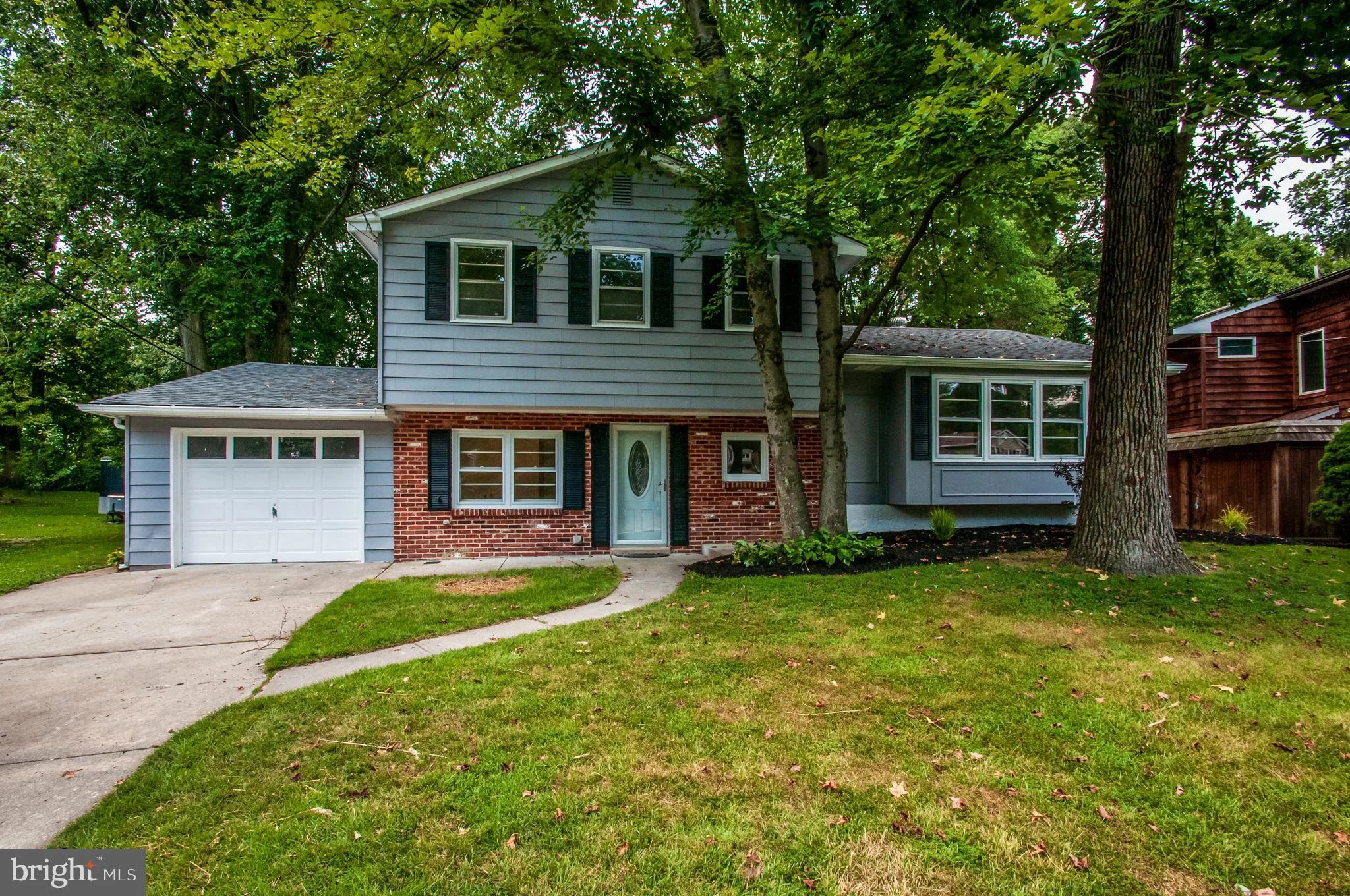61 E Cherokee Drive, Newark, DE 19713