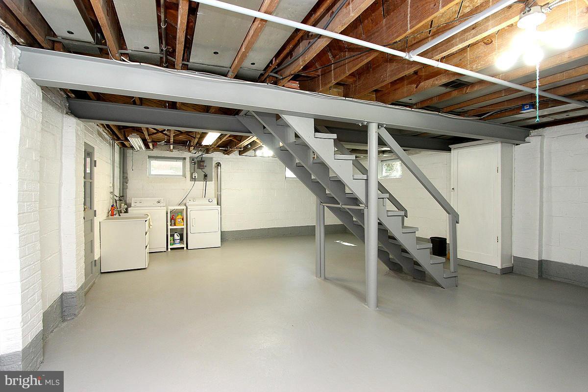 COUNTRY CLUB PARK - Residential