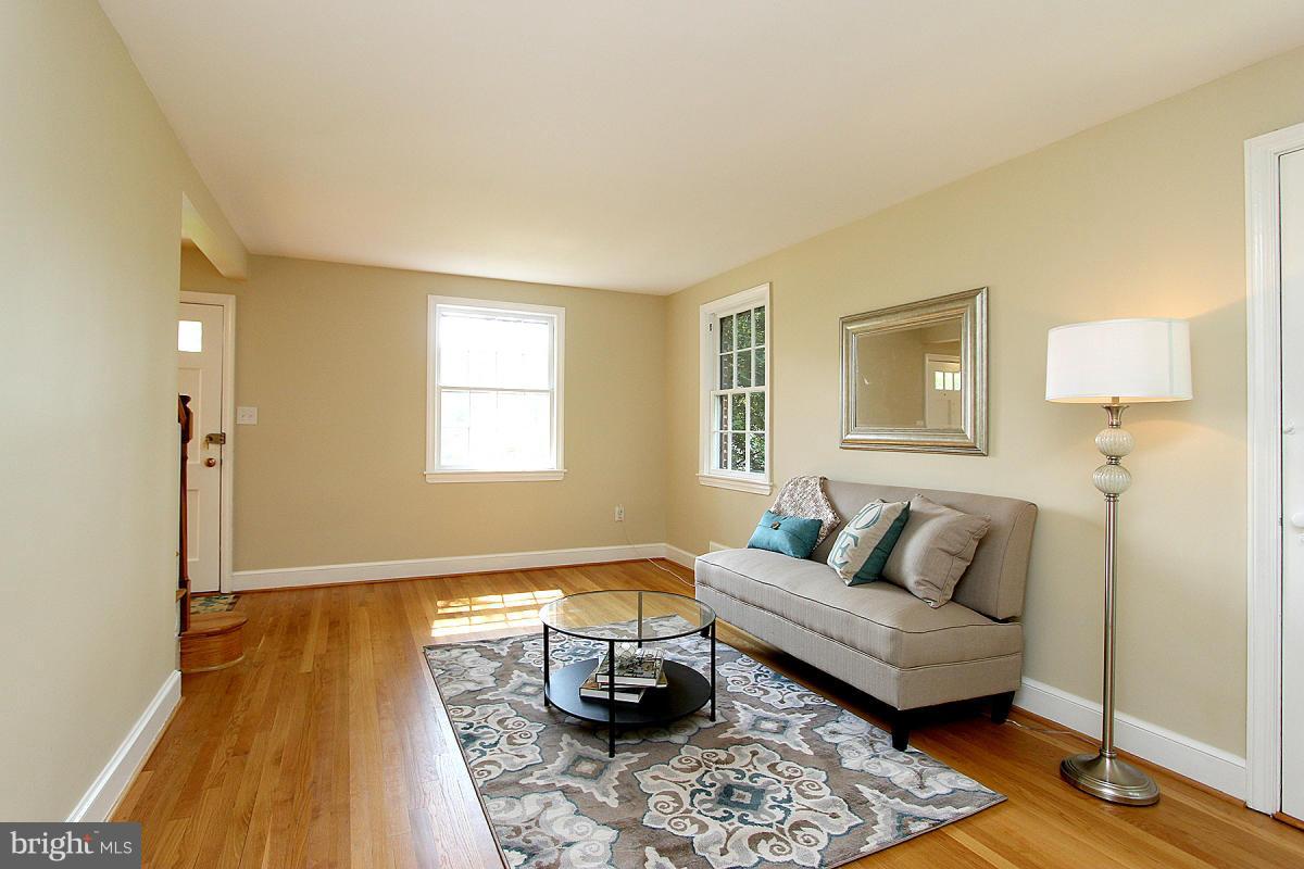 COUNTRY CLUB PARK - Residential