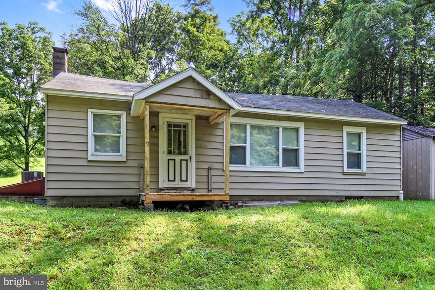 This single family ranch style home located in Hamburg Schools is a must see. Situated in a nice country setting. Offering 2 bedrooms and 1 full bathroom.  Wether just stating out or looking to downsize this home could be the one for you. It just awaits your finishing touches to make it your own. Schedule your showing today!!