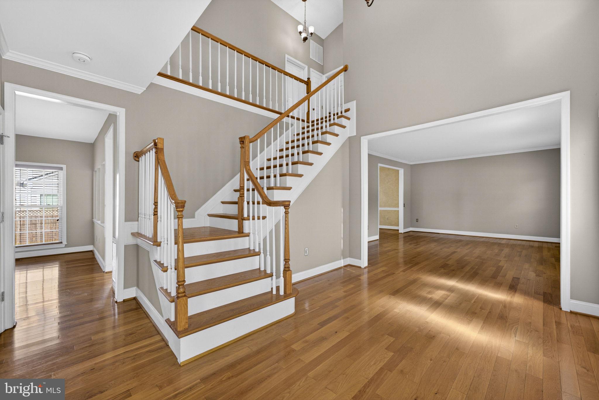 9516 OAKENSHAW DRIVE