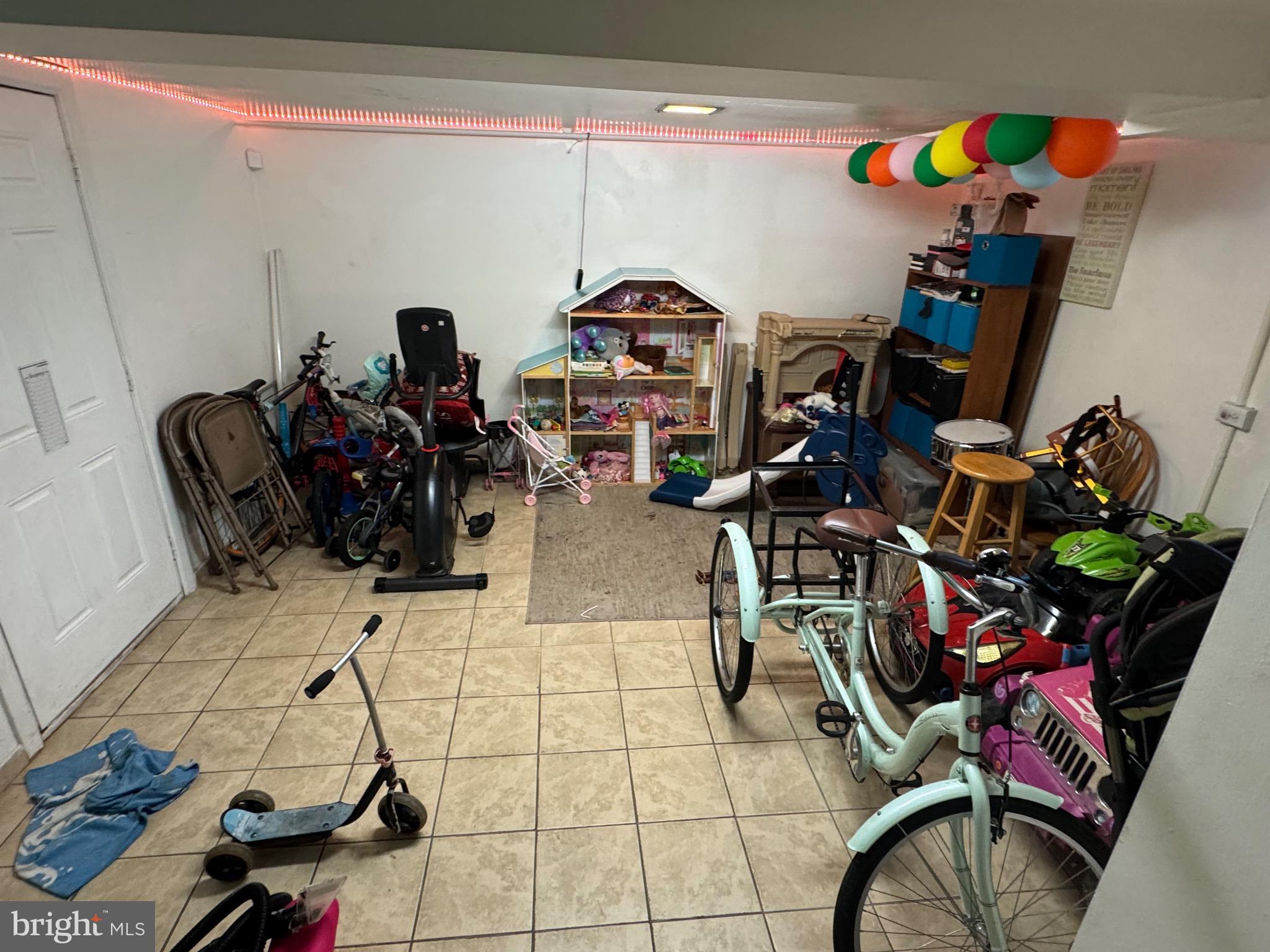 MAYFAIR - Residential