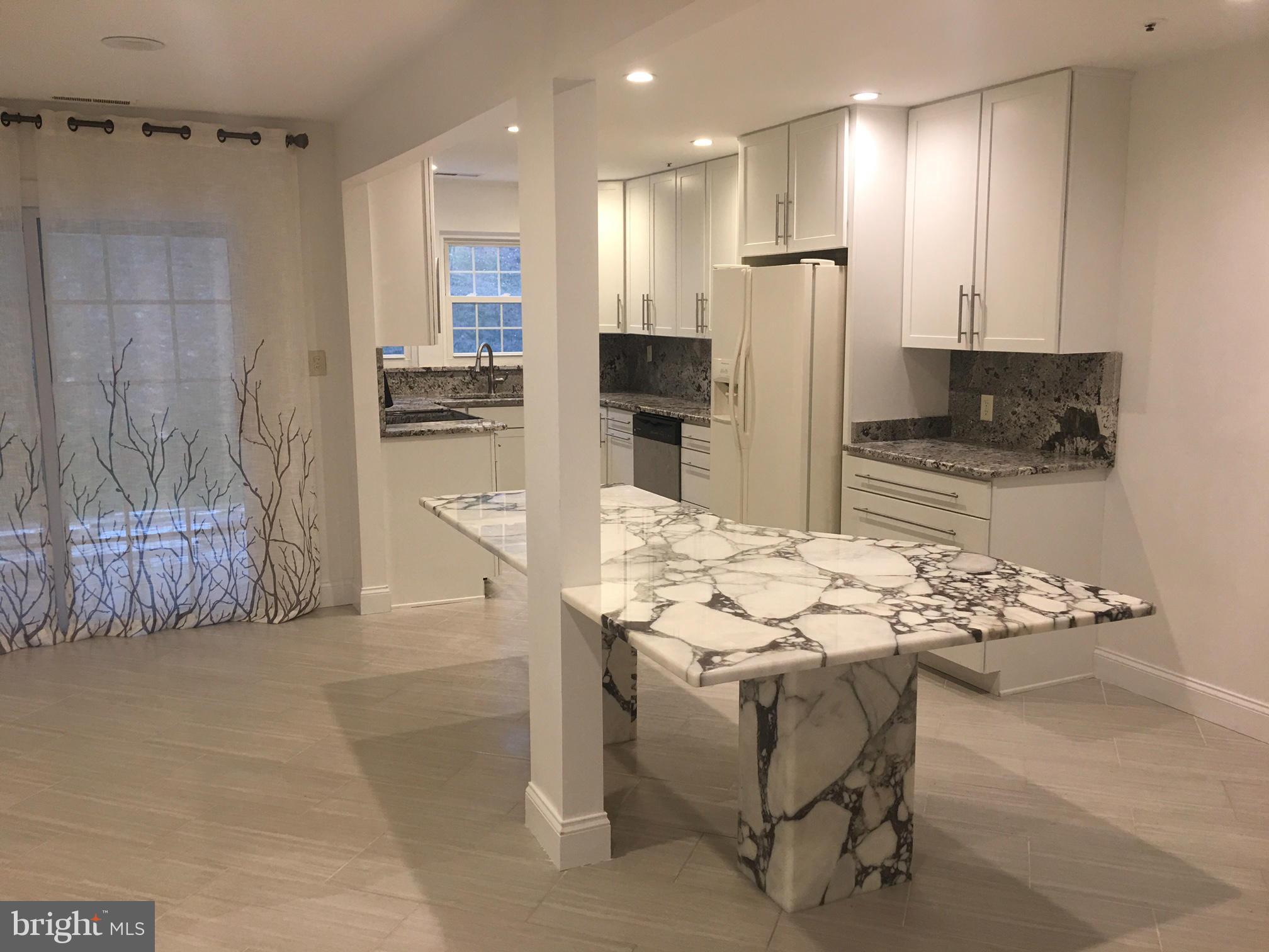 MONTGOMERY RUN - Residential Lease