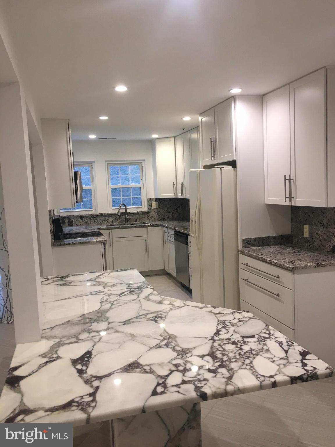 MONTGOMERY RUN - Residential Lease