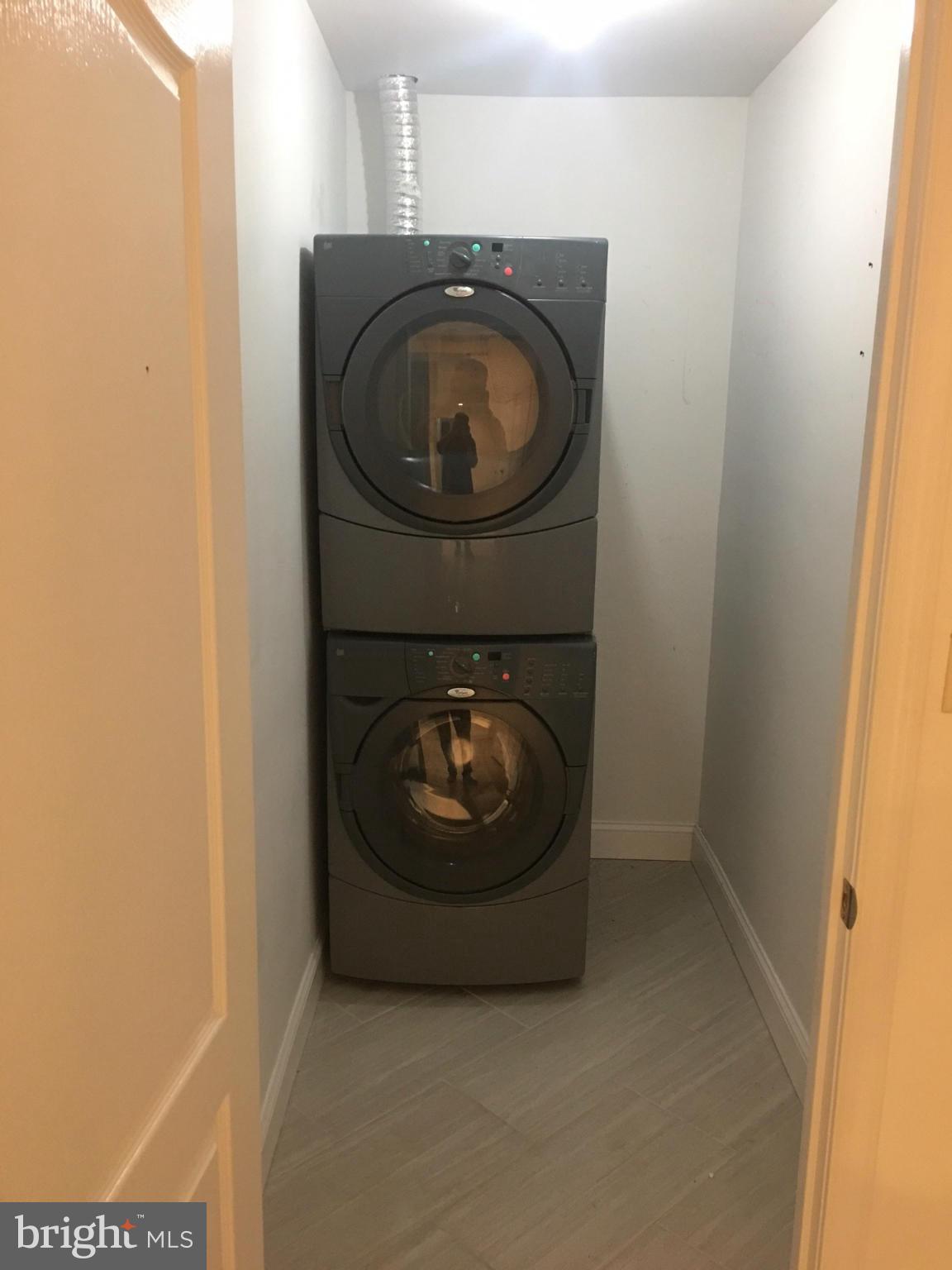 MONTGOMERY RUN - Residential Lease