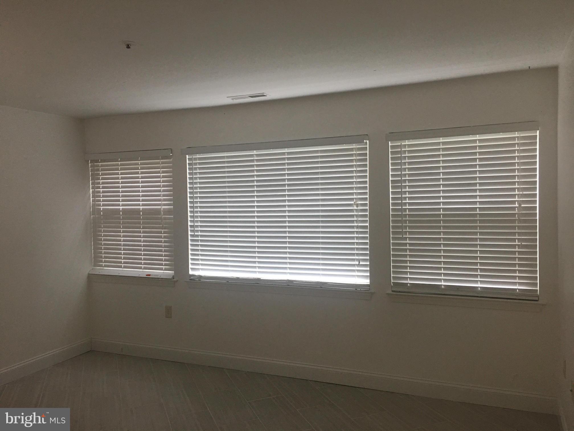 MONTGOMERY RUN - Residential Lease