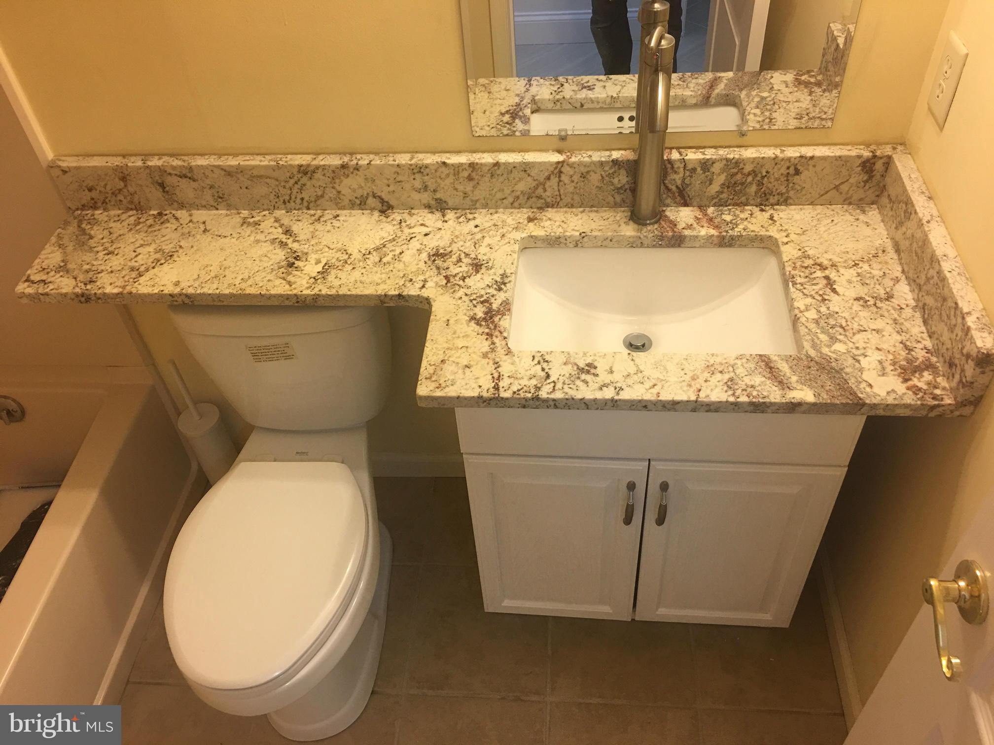 MONTGOMERY RUN - Residential Lease