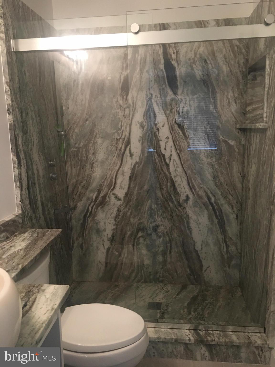 MONTGOMERY RUN - Residential Lease