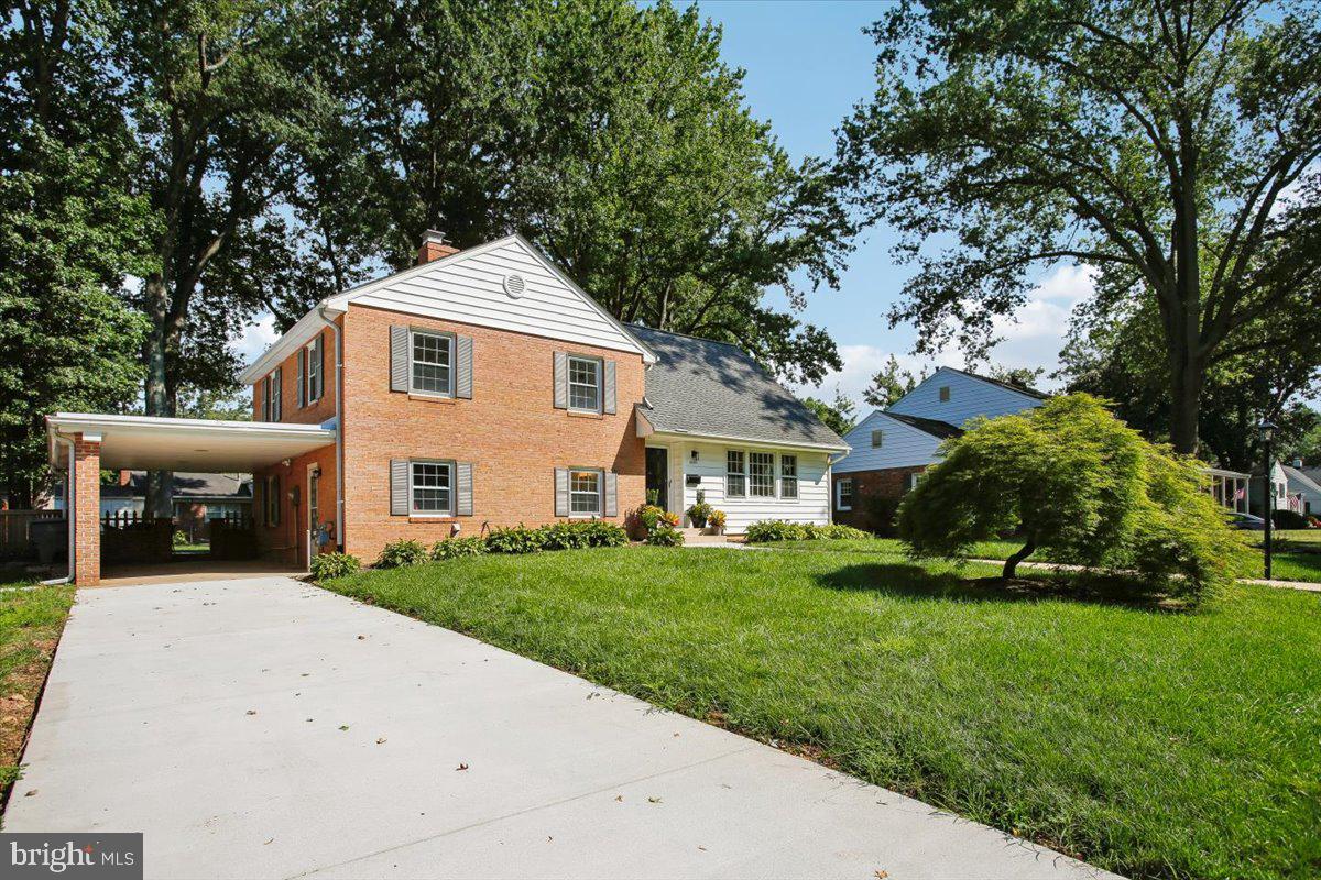8505 STABLE DRIVE