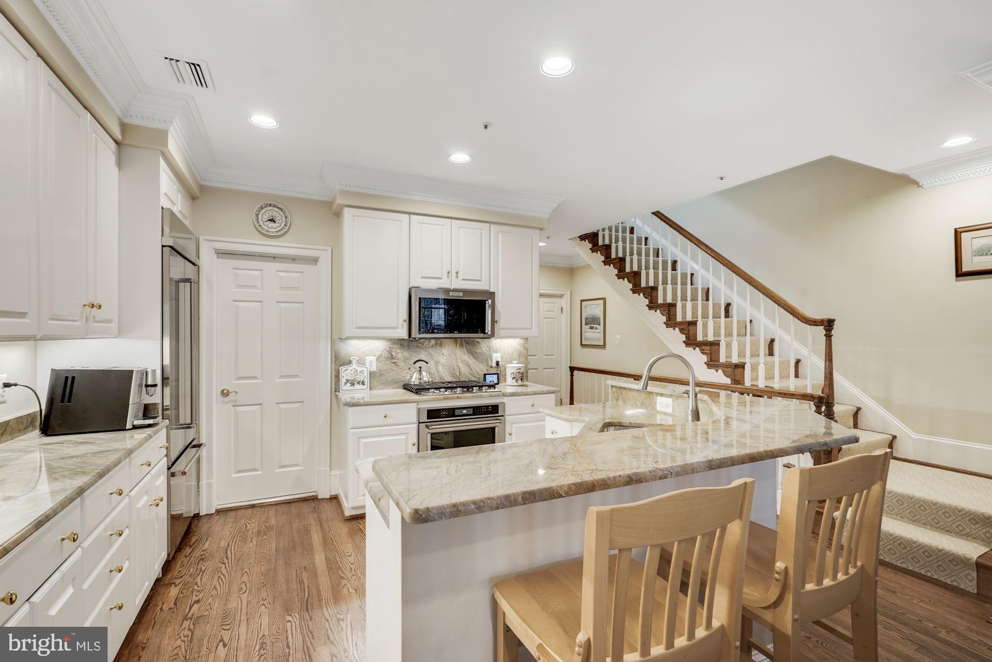 HARBORSIDE - Residential