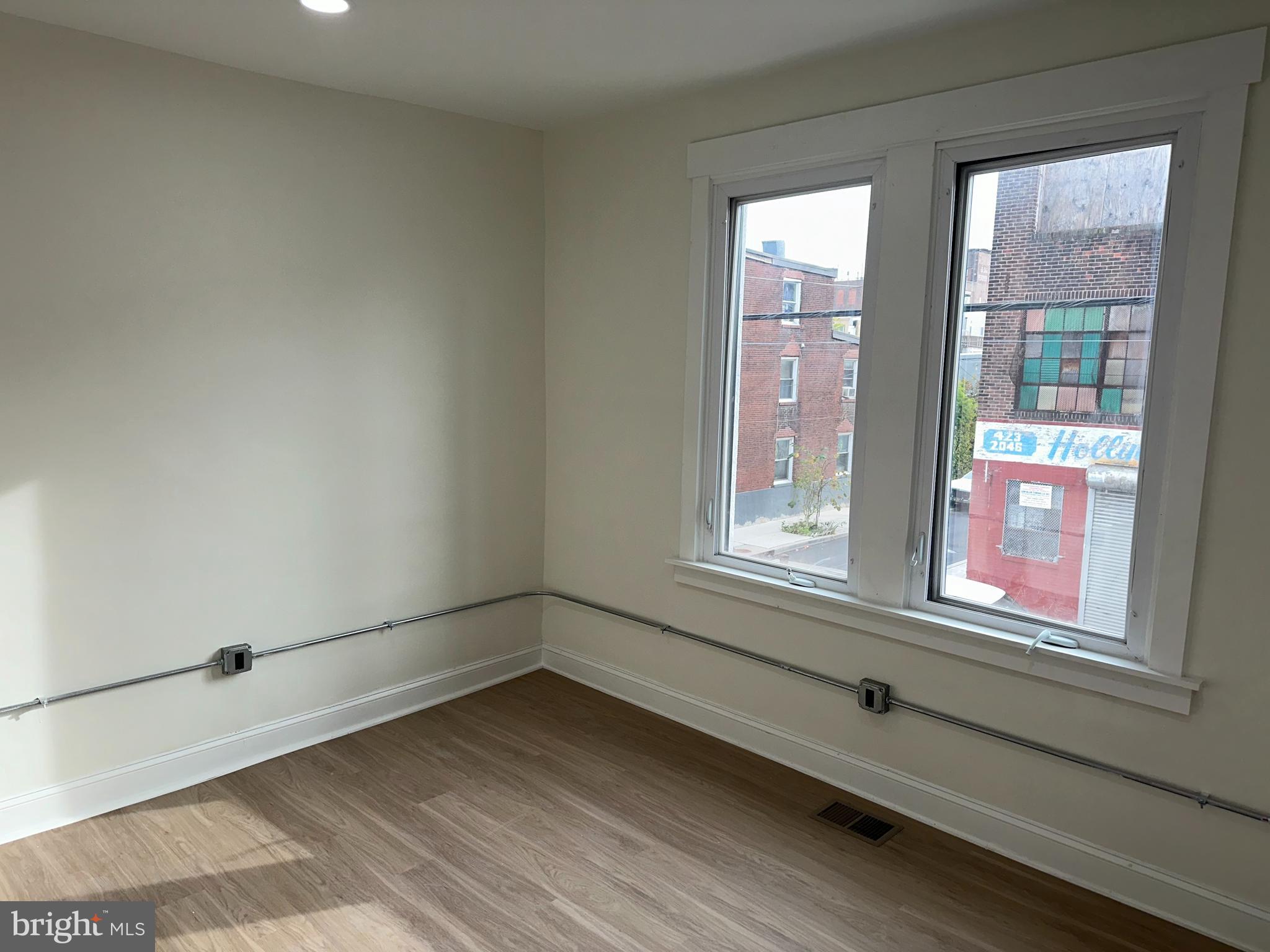 OLDE KENSINGTON - Residential