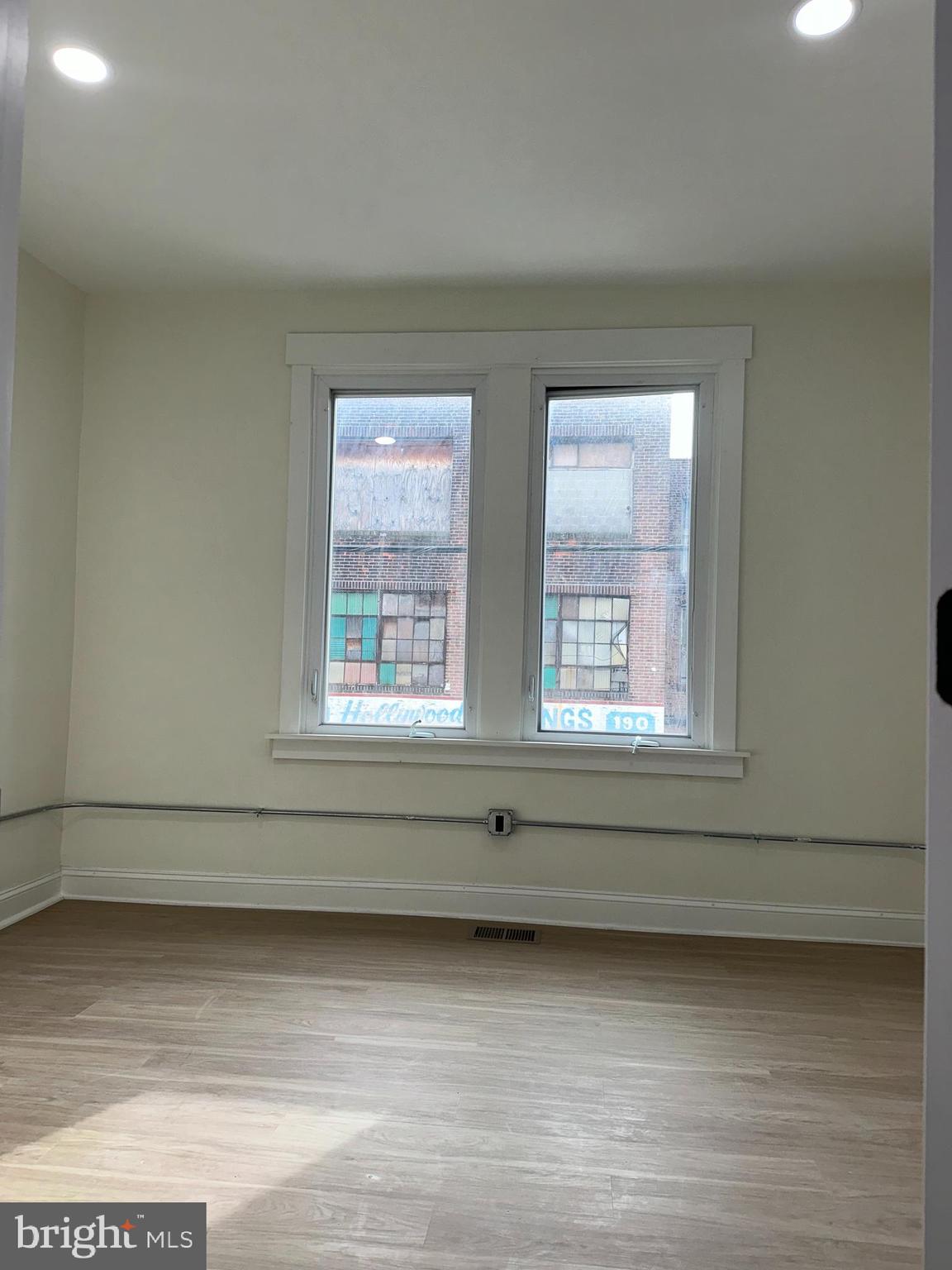 OLDE KENSINGTON - Residential