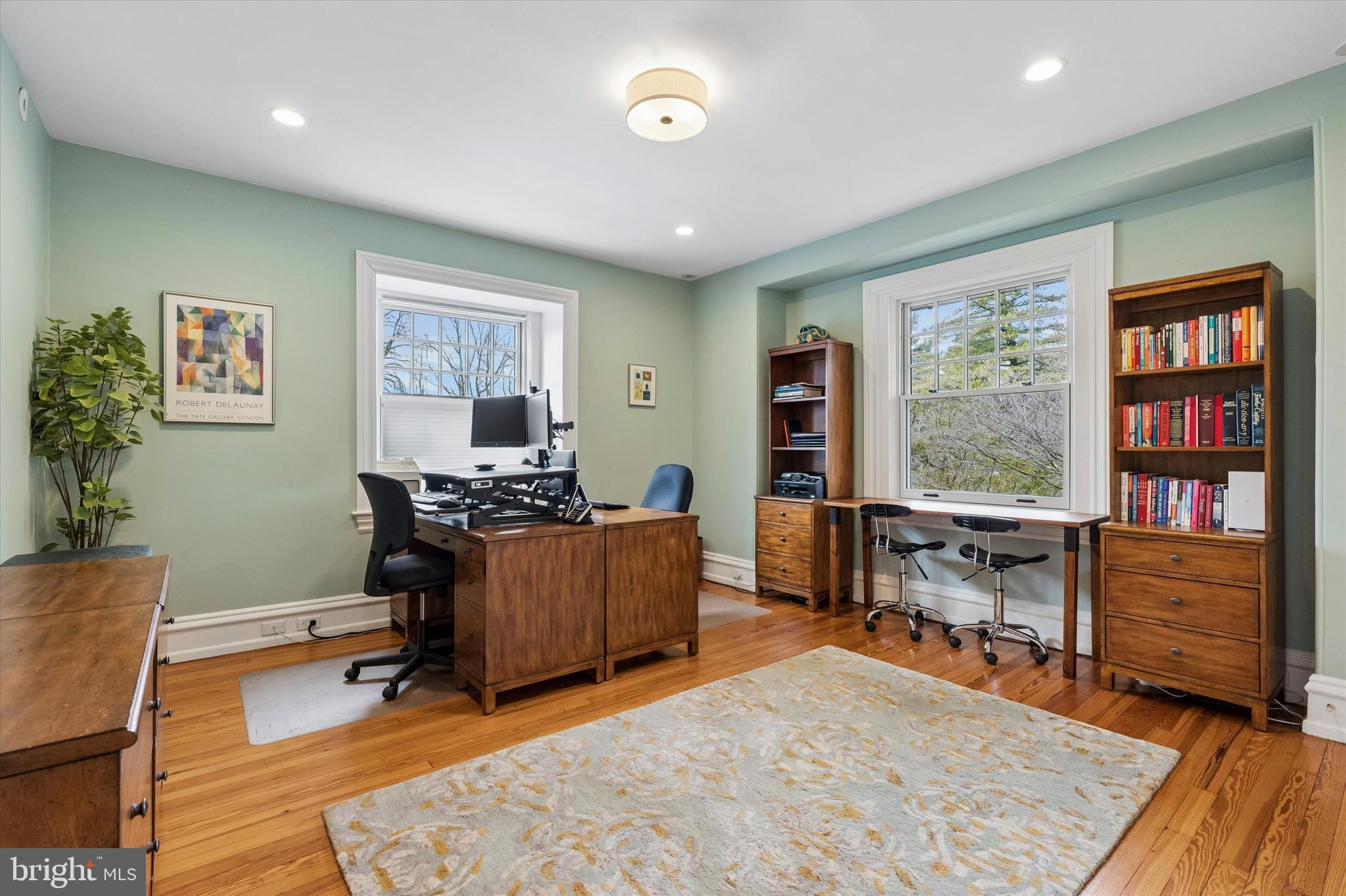 CHESTNUT HILL - Residential