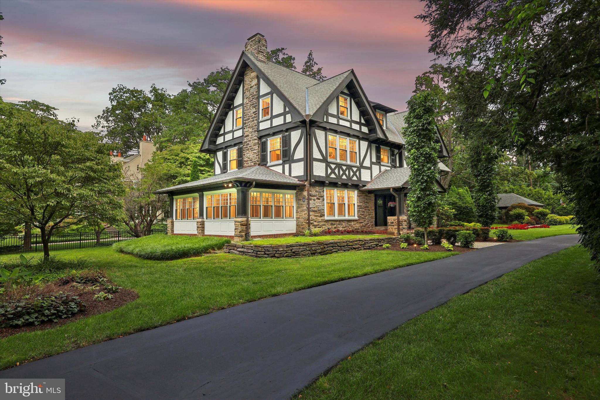CHESTNUT HILL - Residential