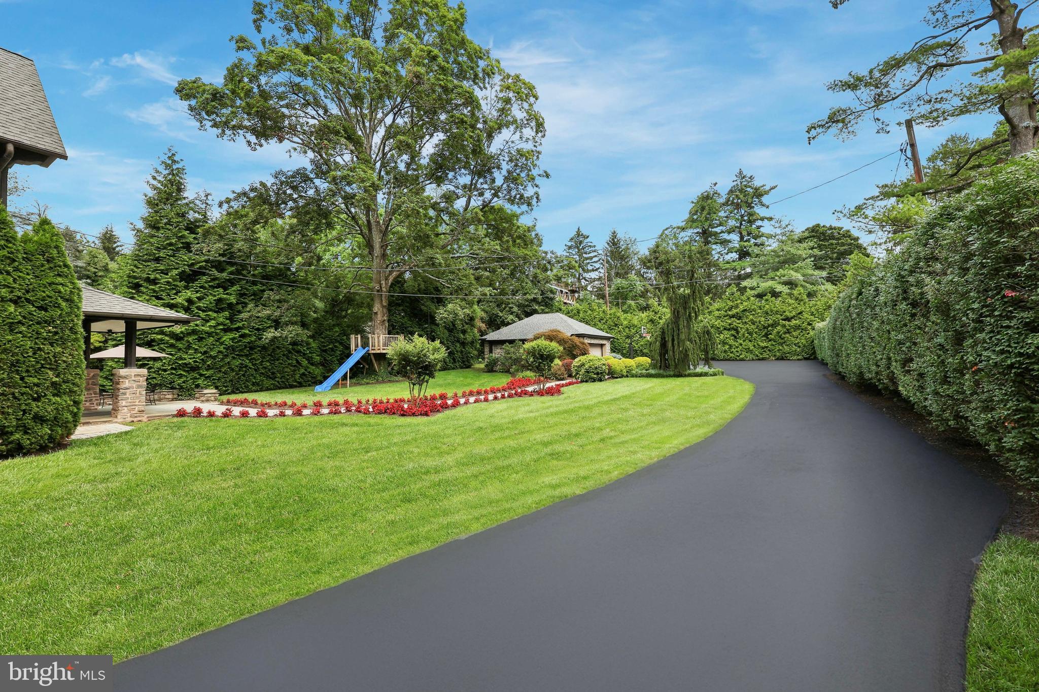 CHESTNUT HILL - Residential