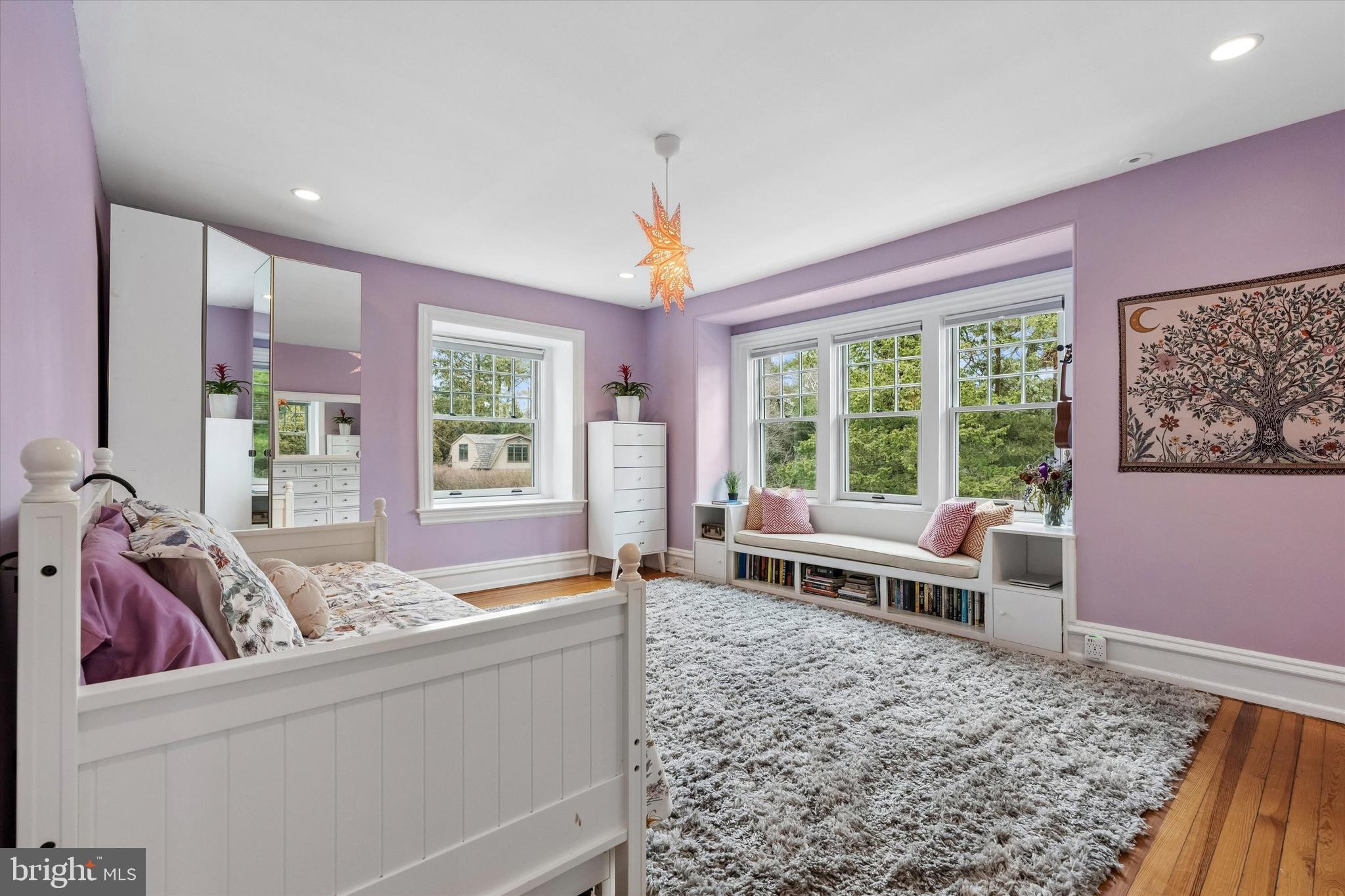 CHESTNUT HILL - Residential