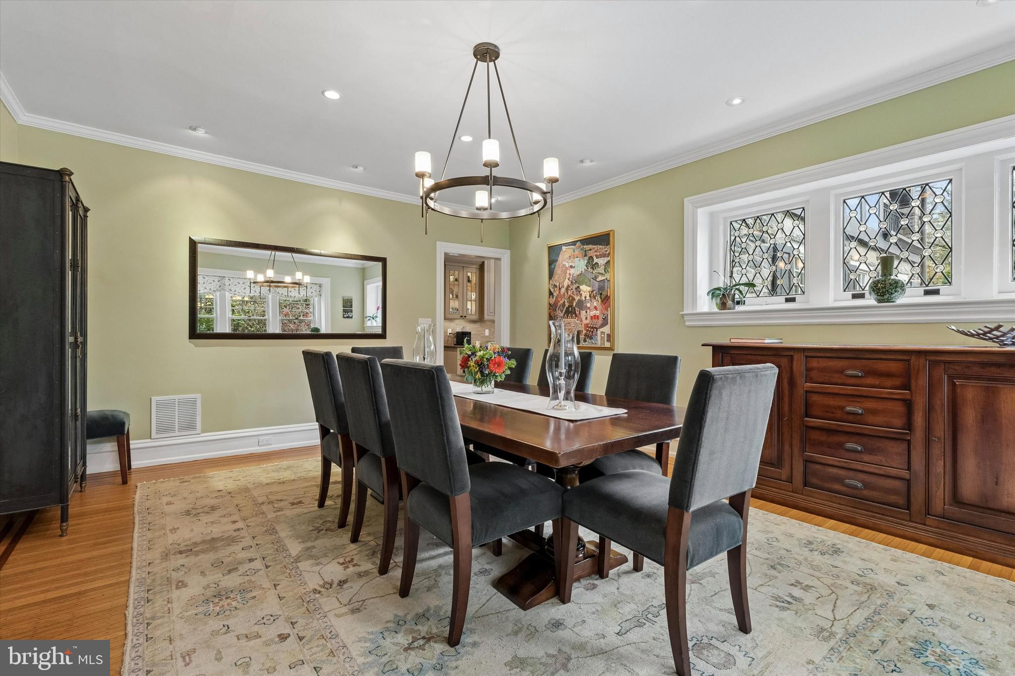 CHESTNUT HILL - Residential